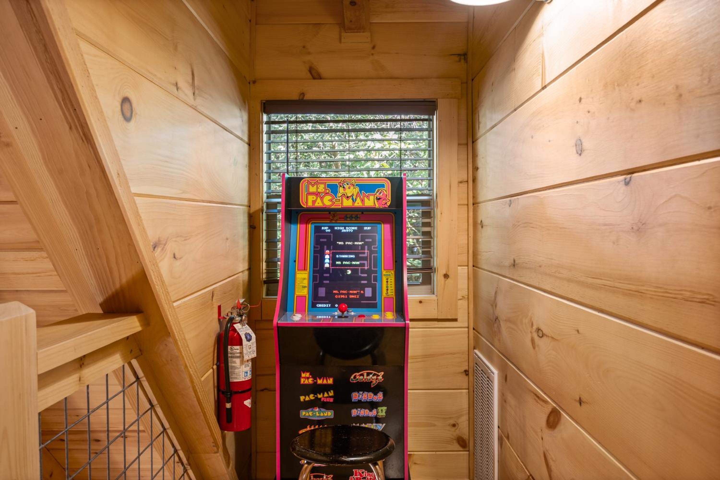 Beary Cottage Hot Tub Grill Arcade Games