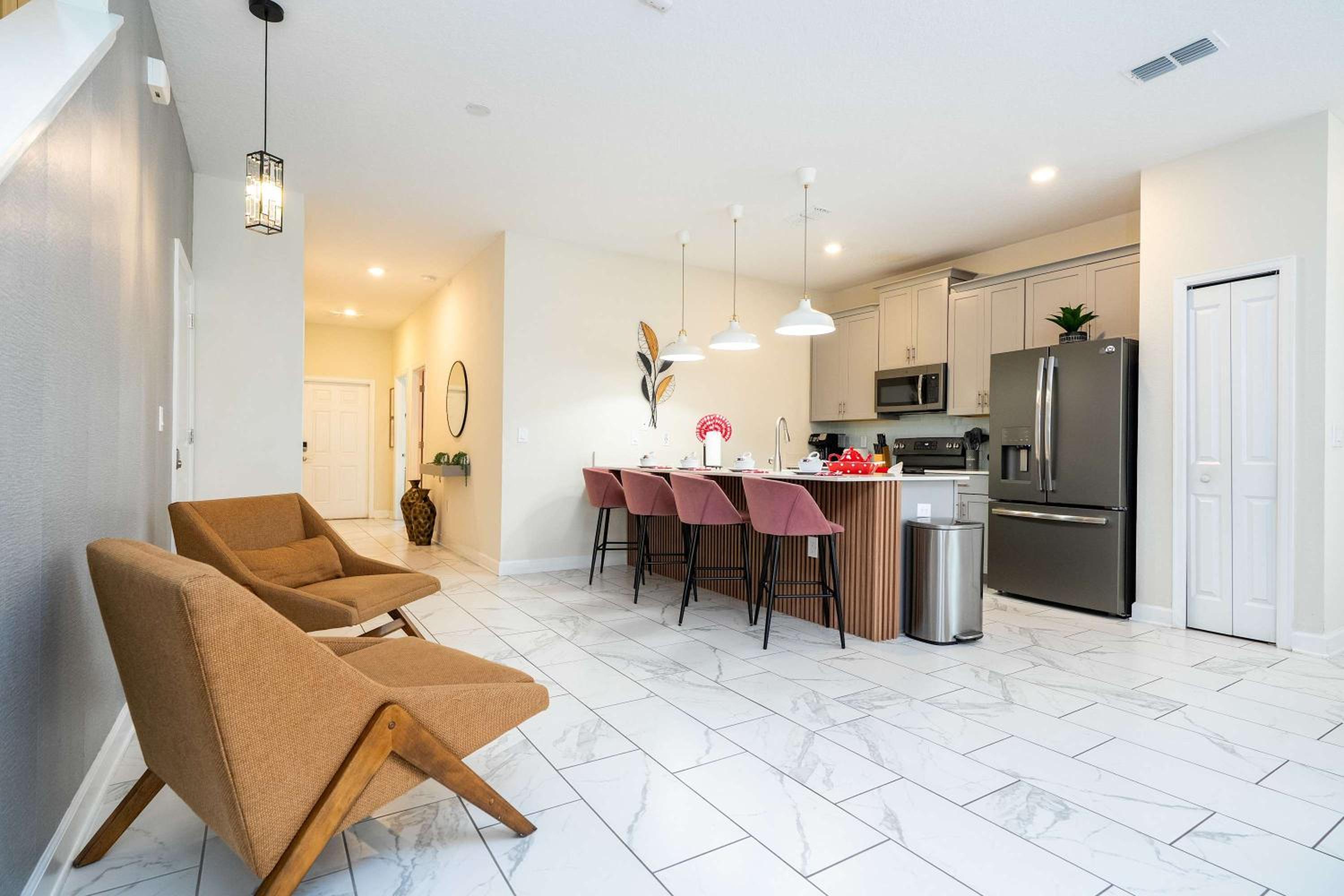 Vibrant 5Bd w Private Pool & Waterpark at Storey Lake 4811M