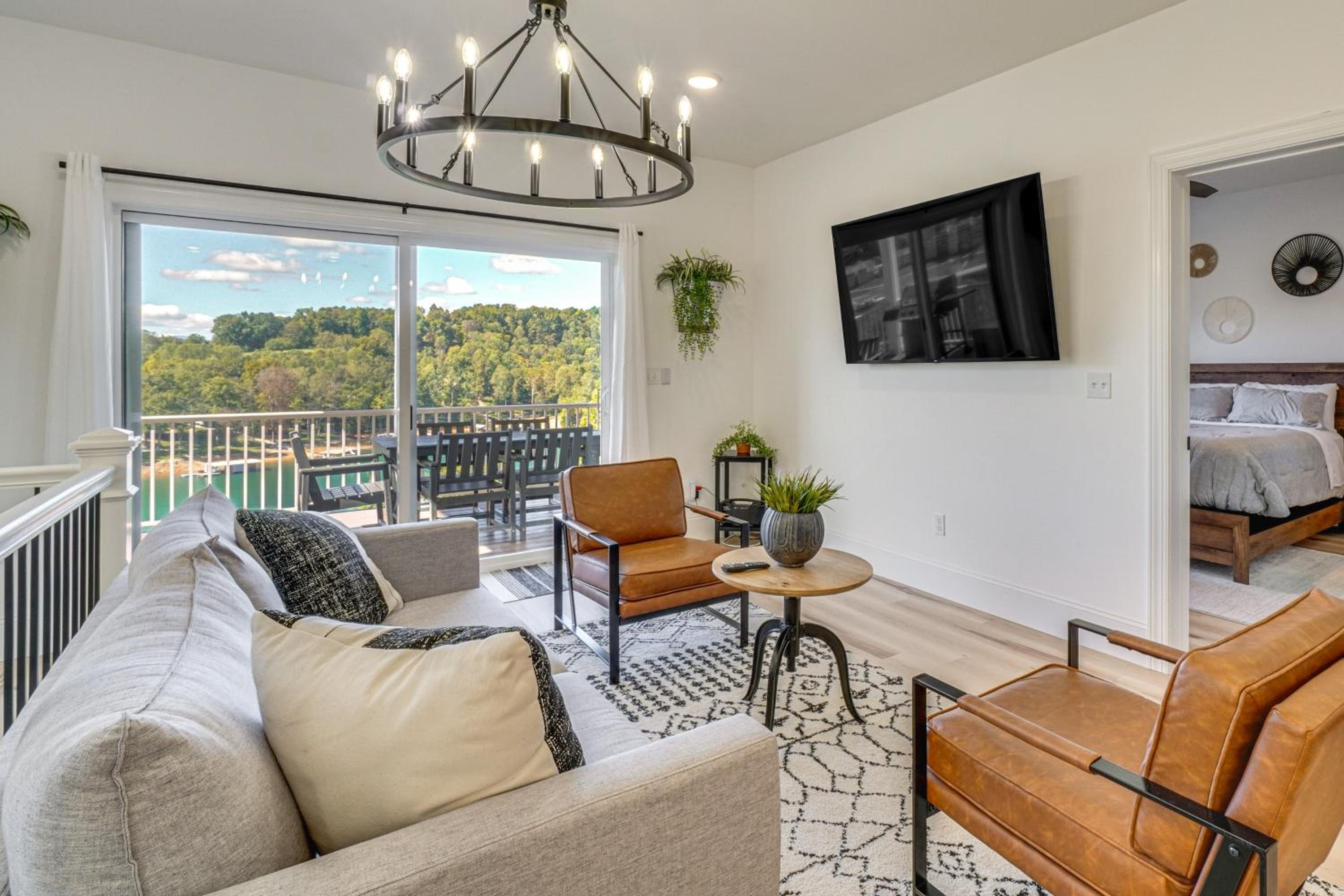 Private Boat Slip, Scenic Views Norris Lake Condo