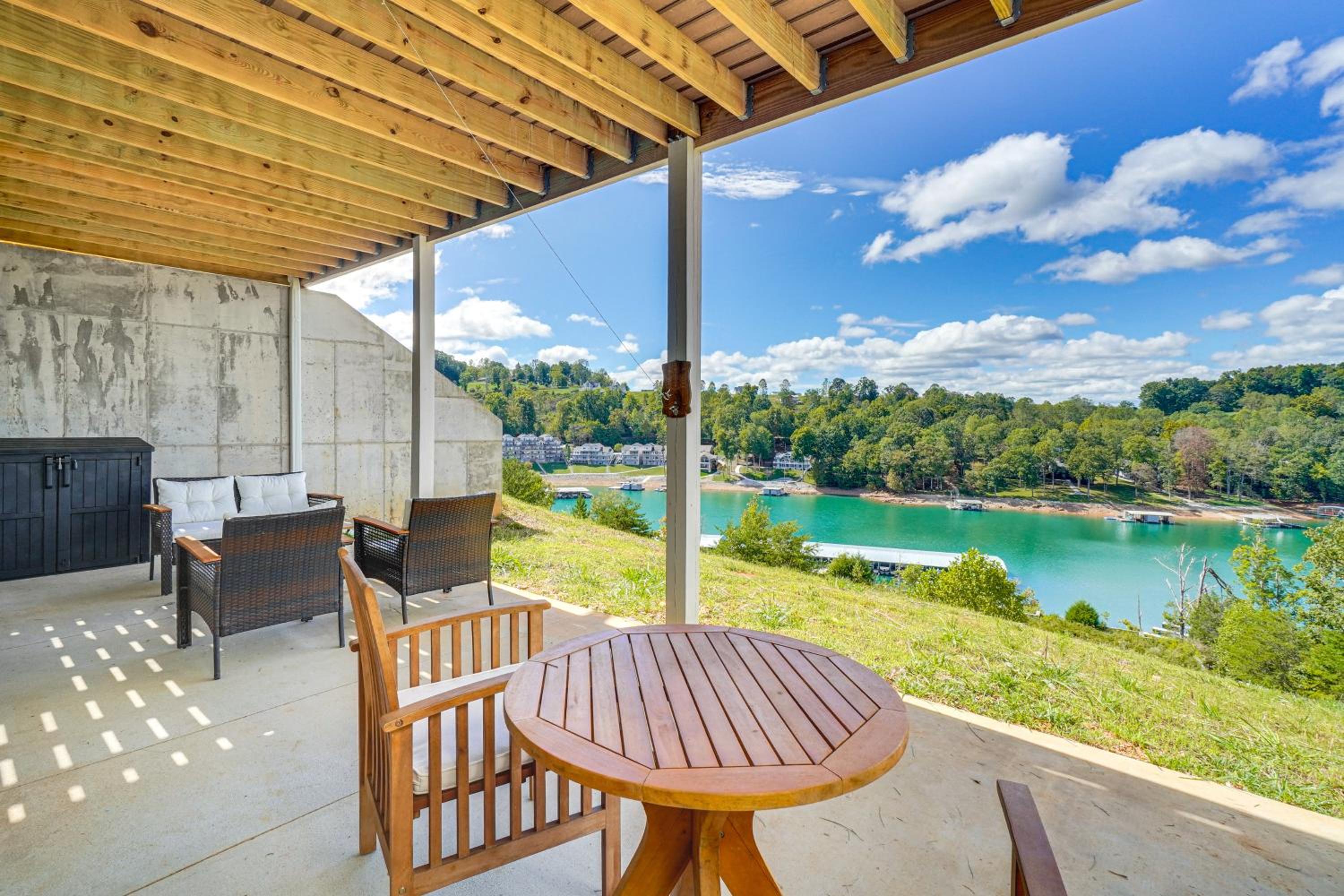 Private Boat Slip, Scenic Views Norris Lake Condo