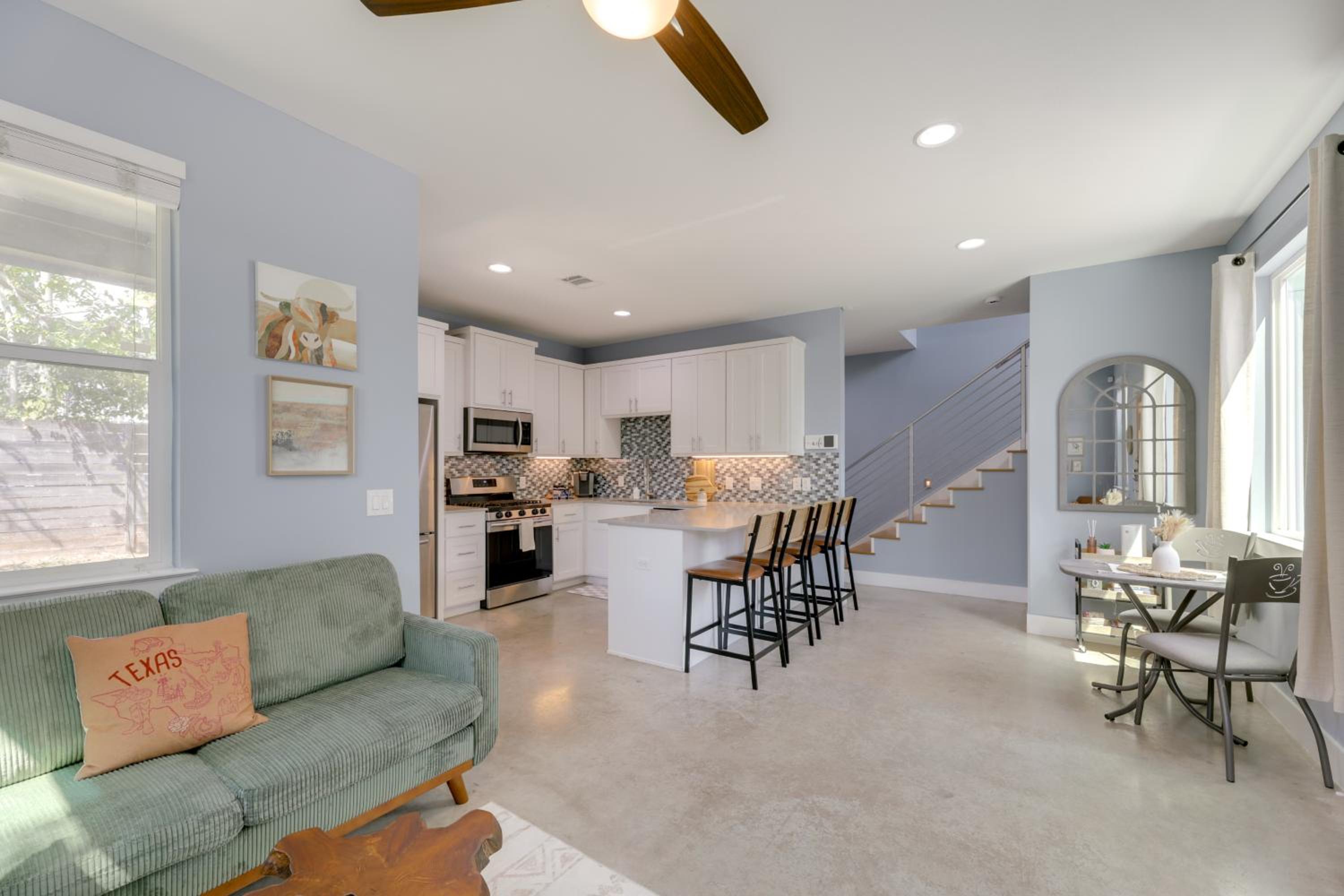 6 Mi to Dtwn Austin Escape with Private Yard