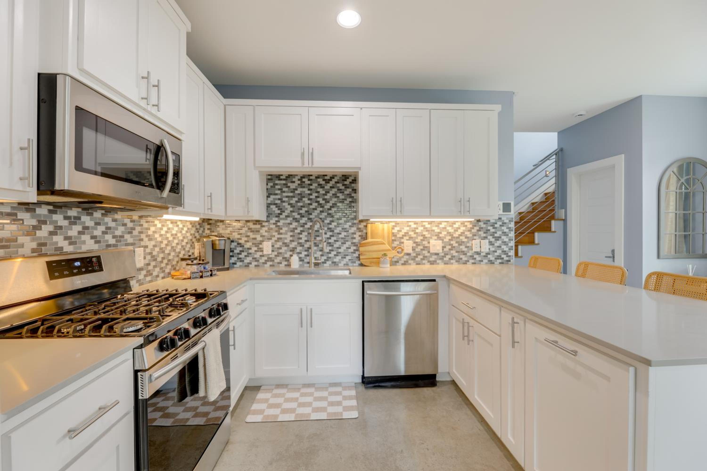6 Mi to Dtwn Austin Escape with Private Yard