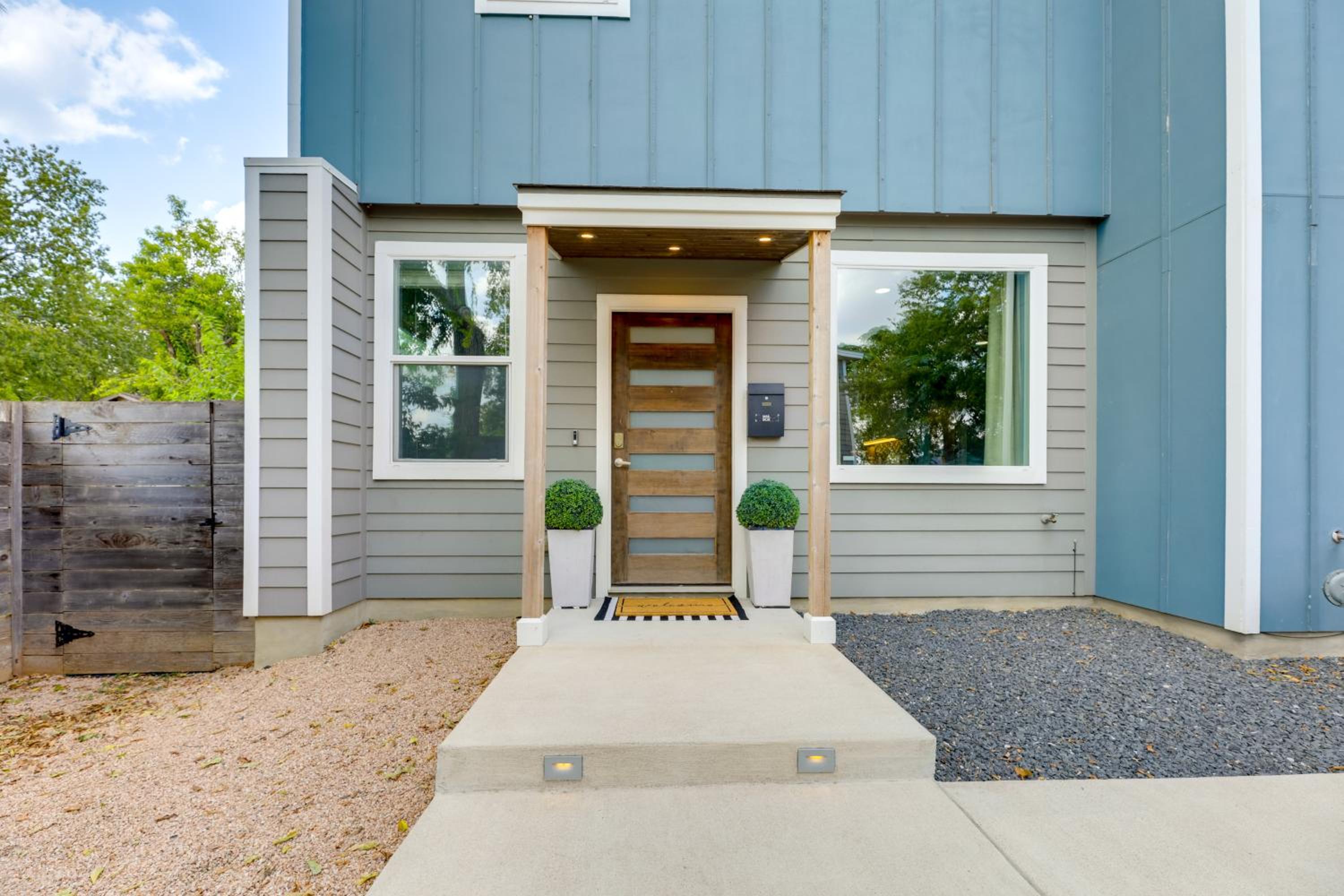 6 Mi to Dtwn Austin Escape with Private Yard