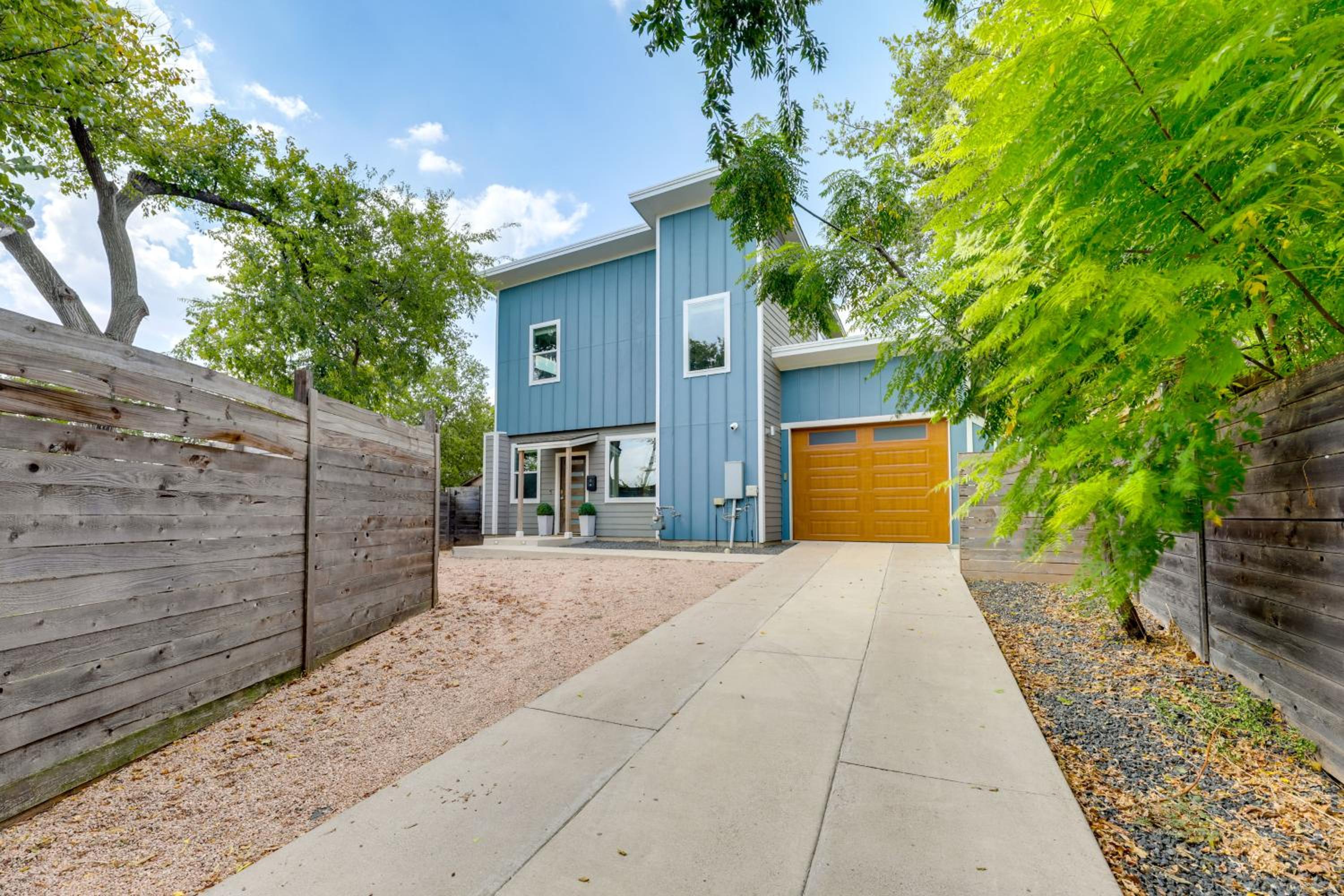 6 Mi to Dtwn Austin Escape with Private Yard