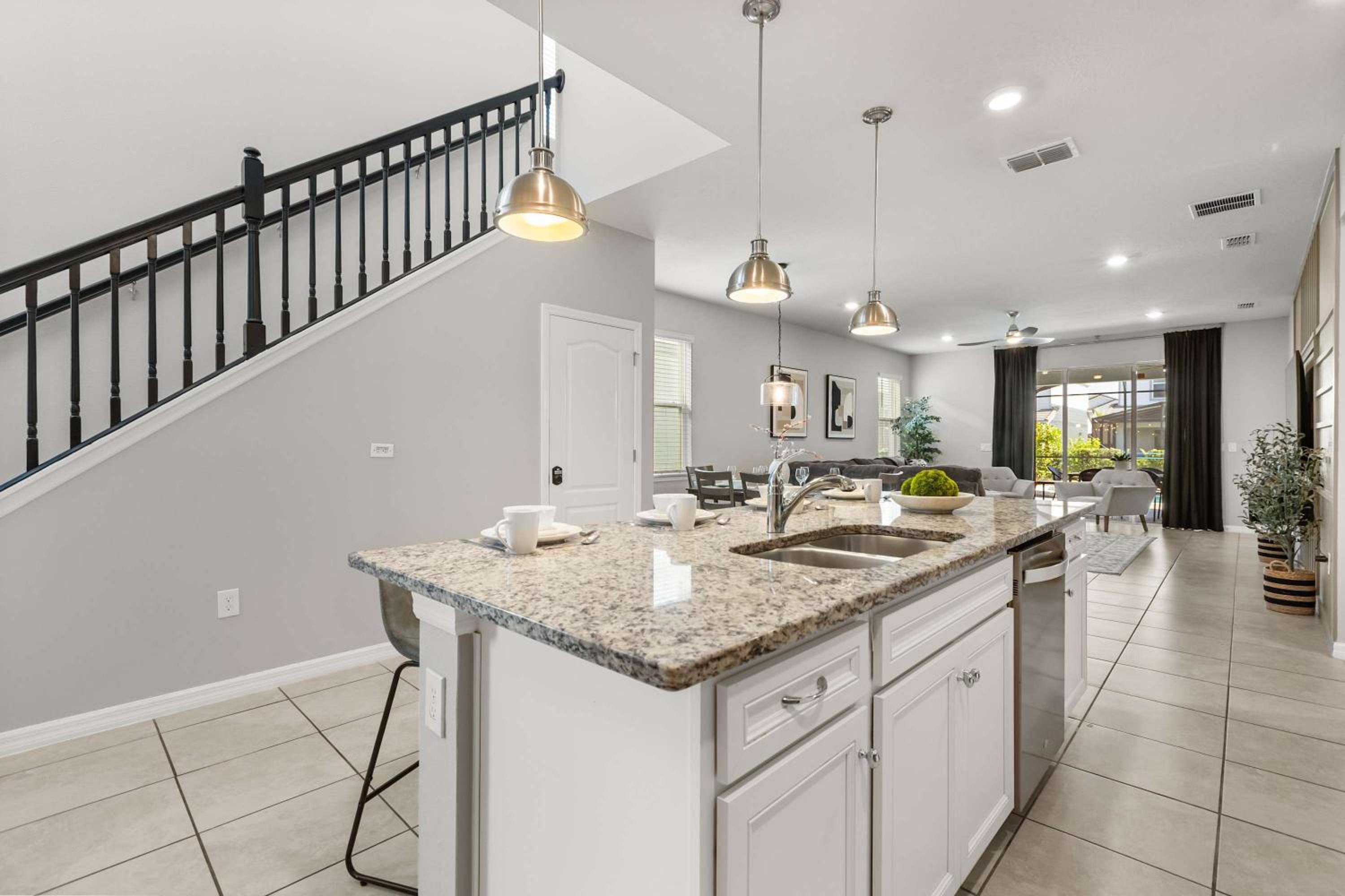Family Fun Villa w Pool Hot Tub & Game Room