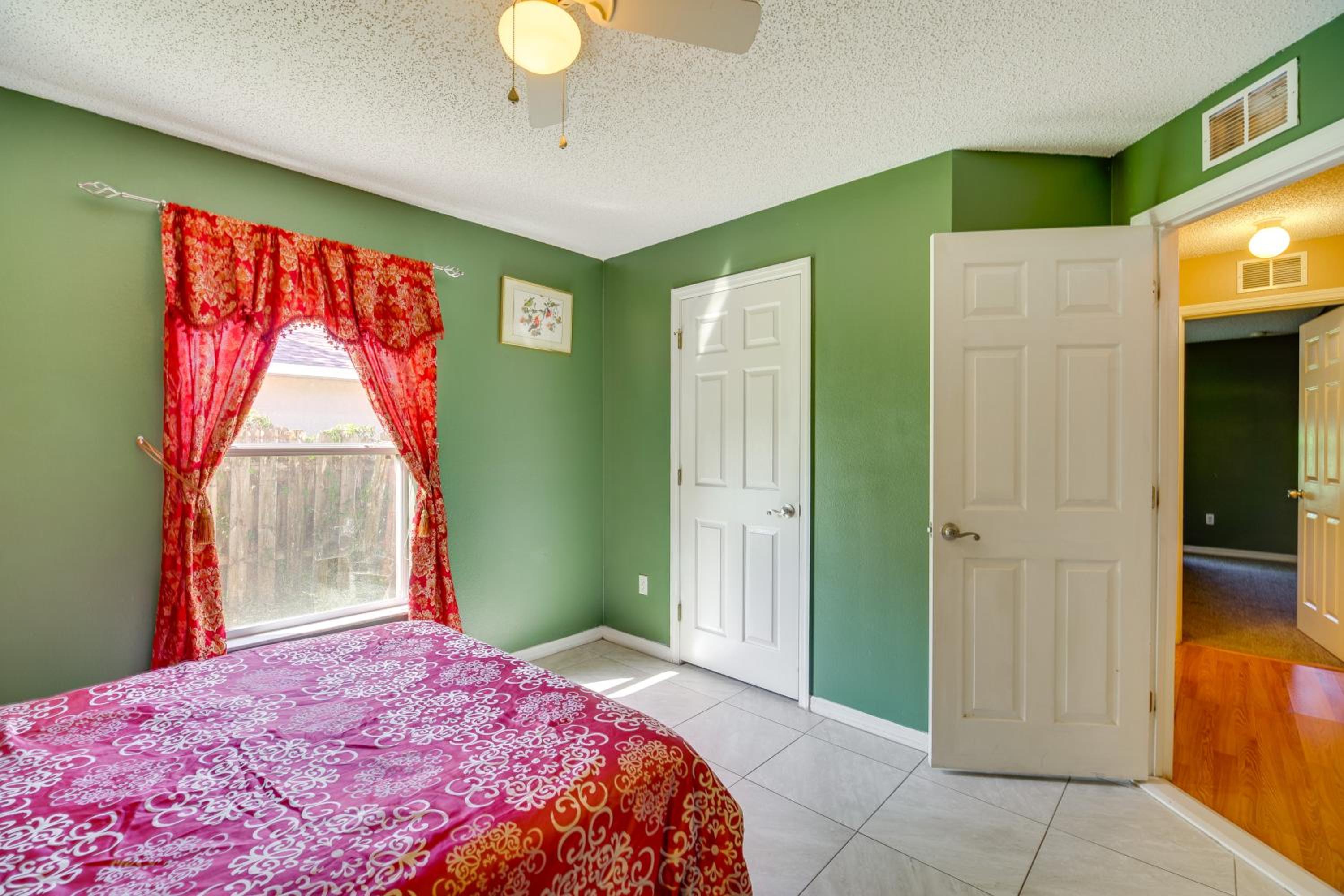 Spacious Palm Bay Stay! Family Home Near Beaches