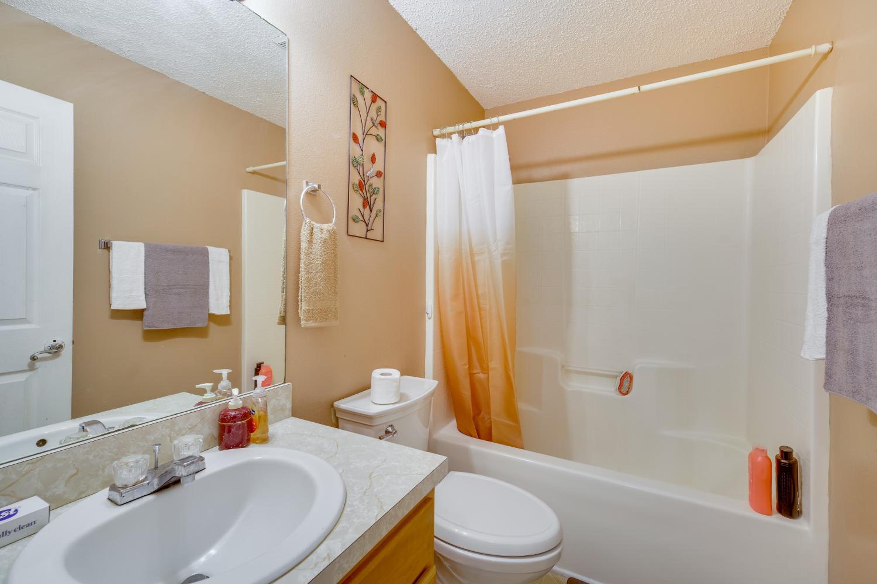 Spacious Palm Bay Stay! Family Home Near Beaches