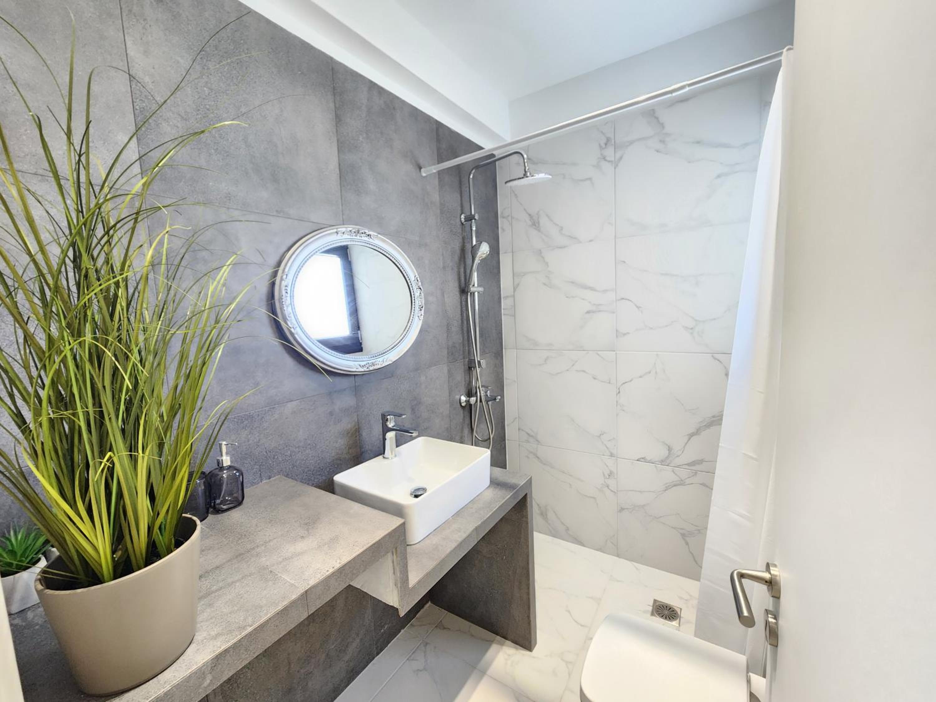 Miracle Luxury Suites