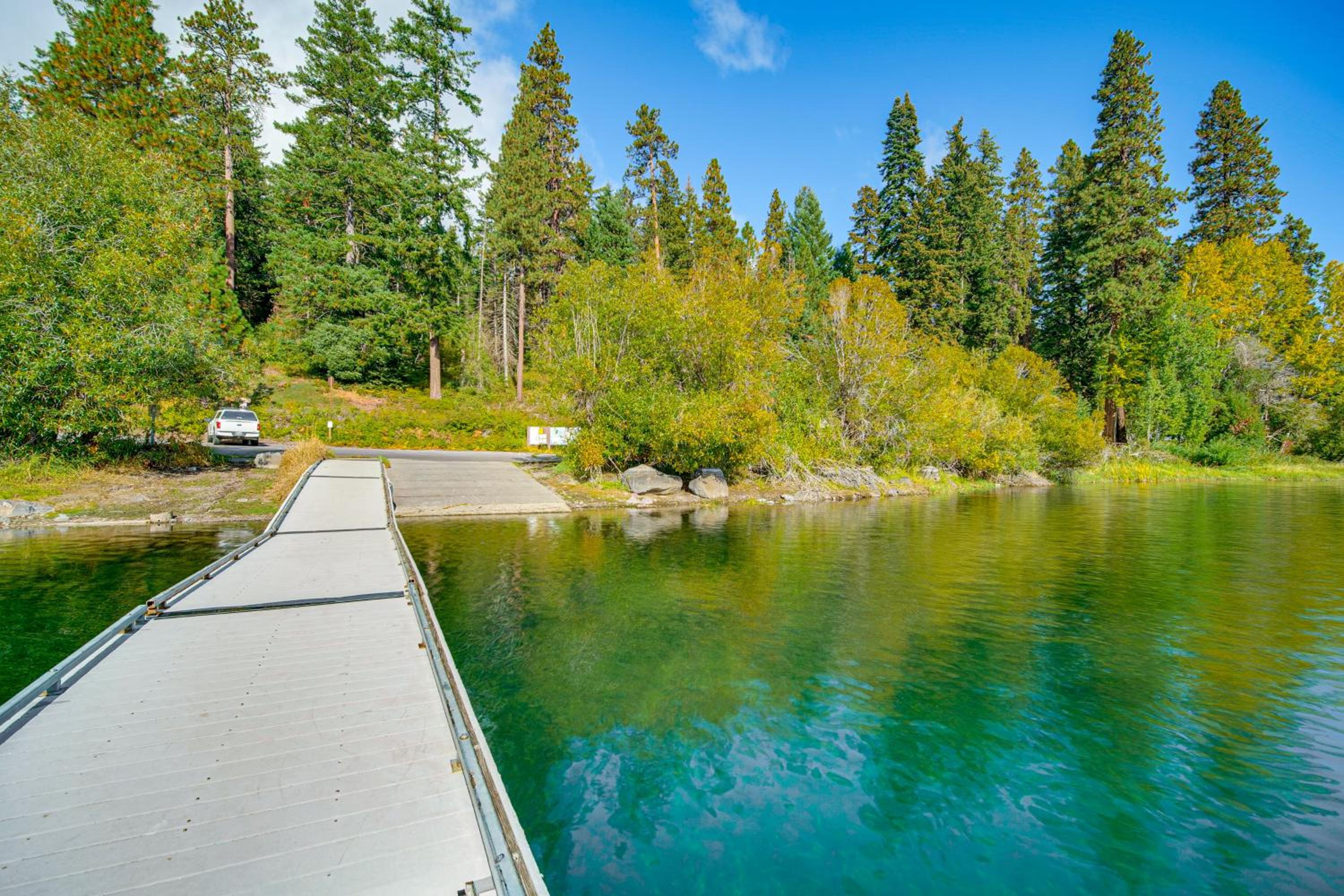 Forest Cabin by Crater Lake and Klamath Falls