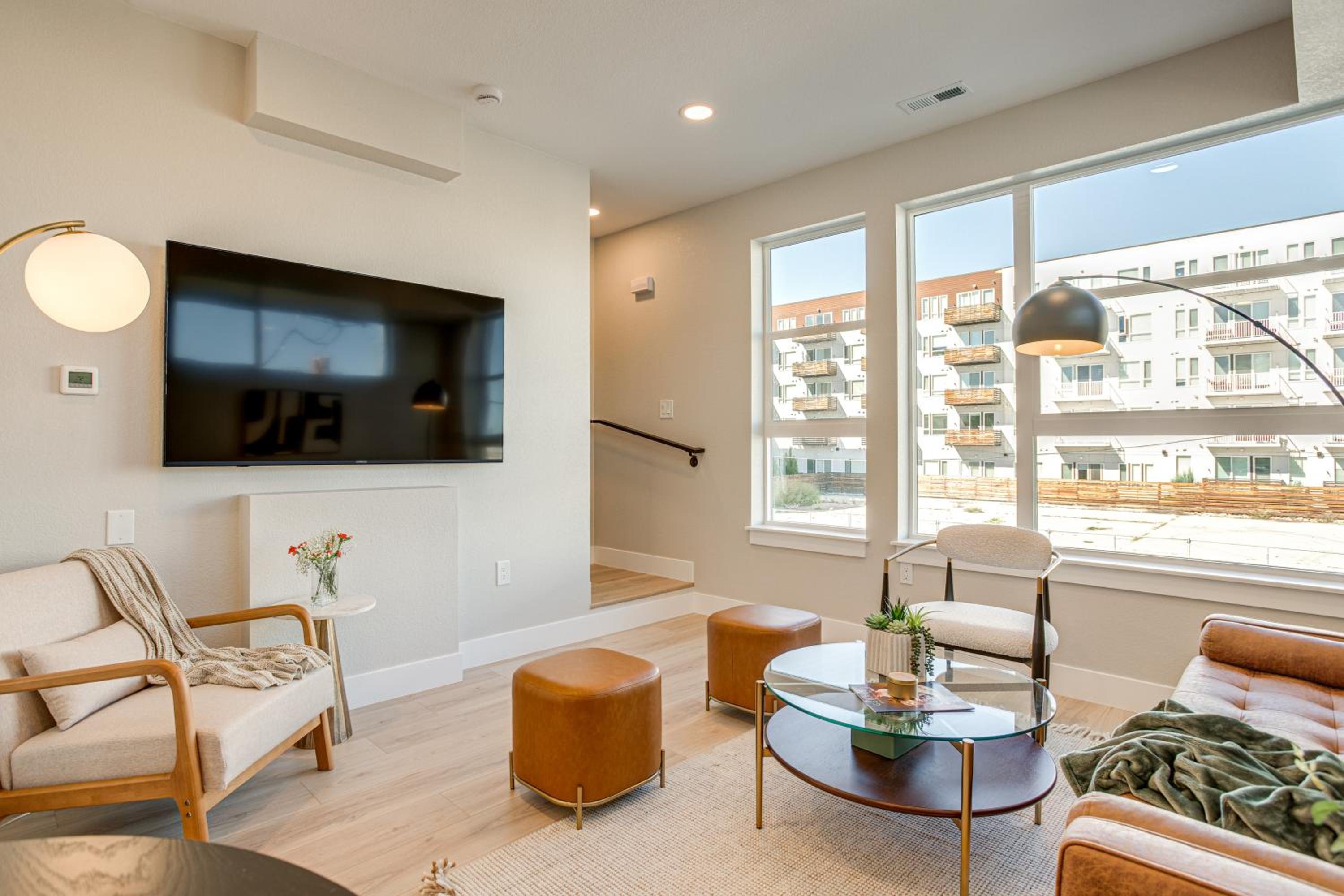 Modern Denver Gem Near DU, Parks and Shops!