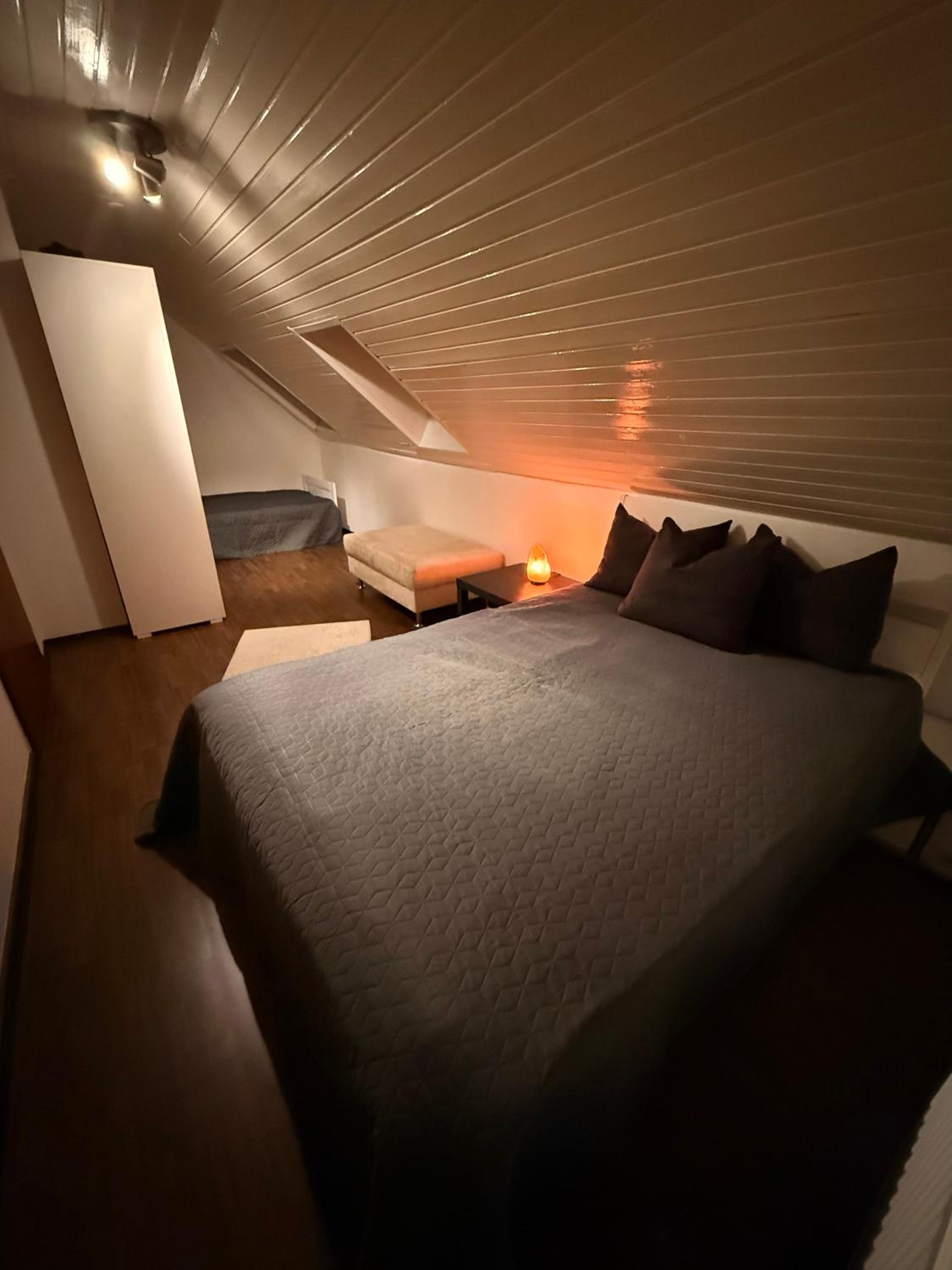 Gemütliche Wohnung, Heimkino, Couch & Küche