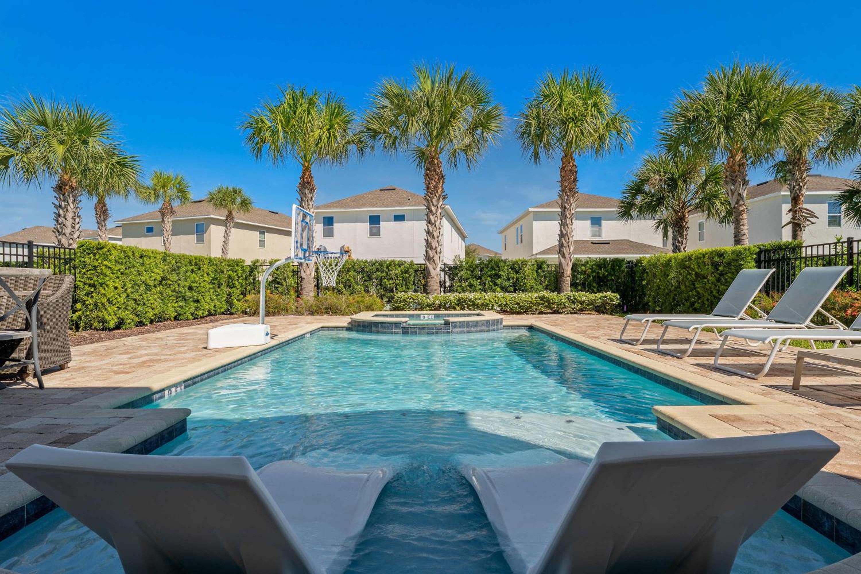 Disney Retreat at Encore Resort