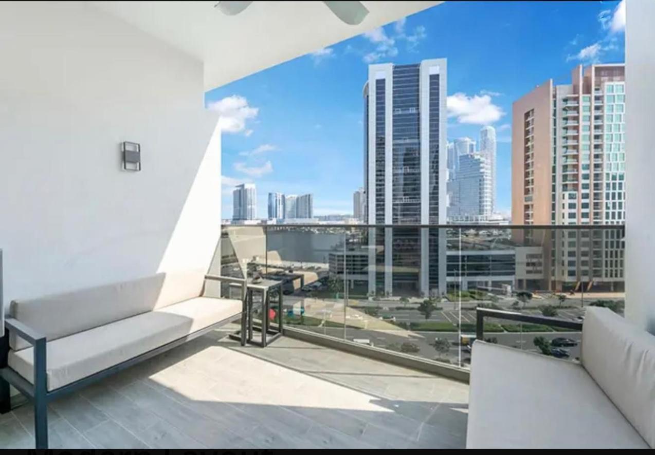 Elegant Studio in Downtown Near Burj Khalifa & Dubai Mall