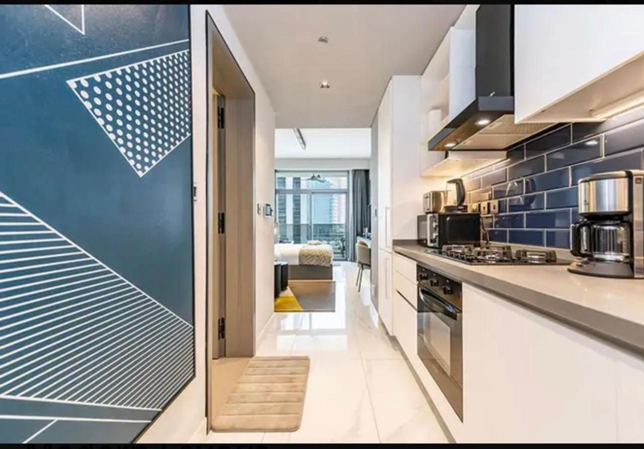 Elegant Studio in Downtown Near Burj Khalifa & Dubai Mall