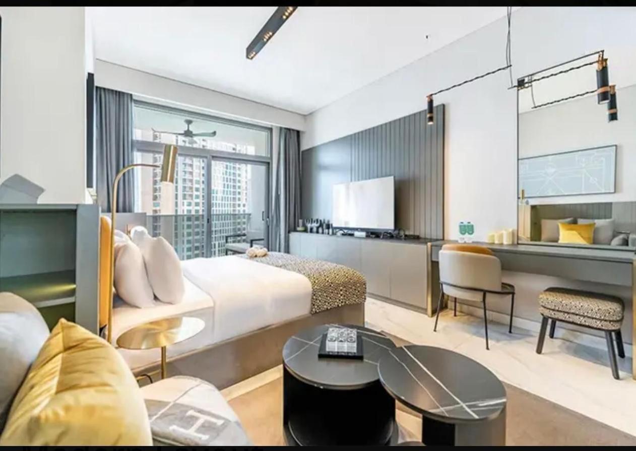Elegant Studio in Downtown Near Burj Khalifa & Dubai Mall