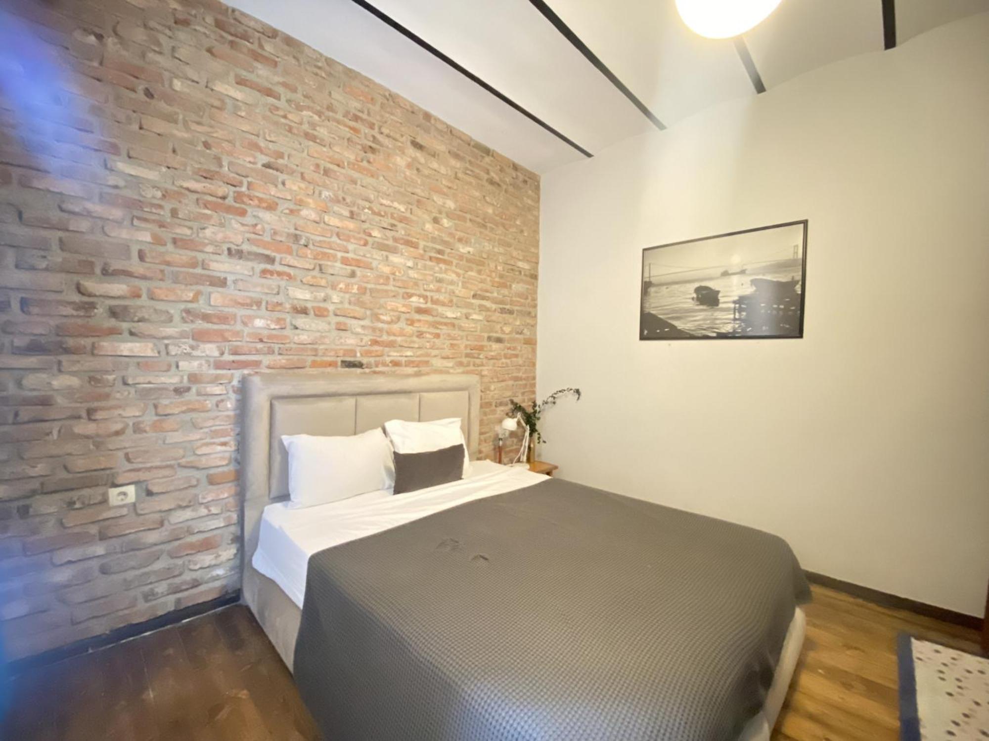 Authentic 1BR Beyoğlu Flat - Walk to İstiklal