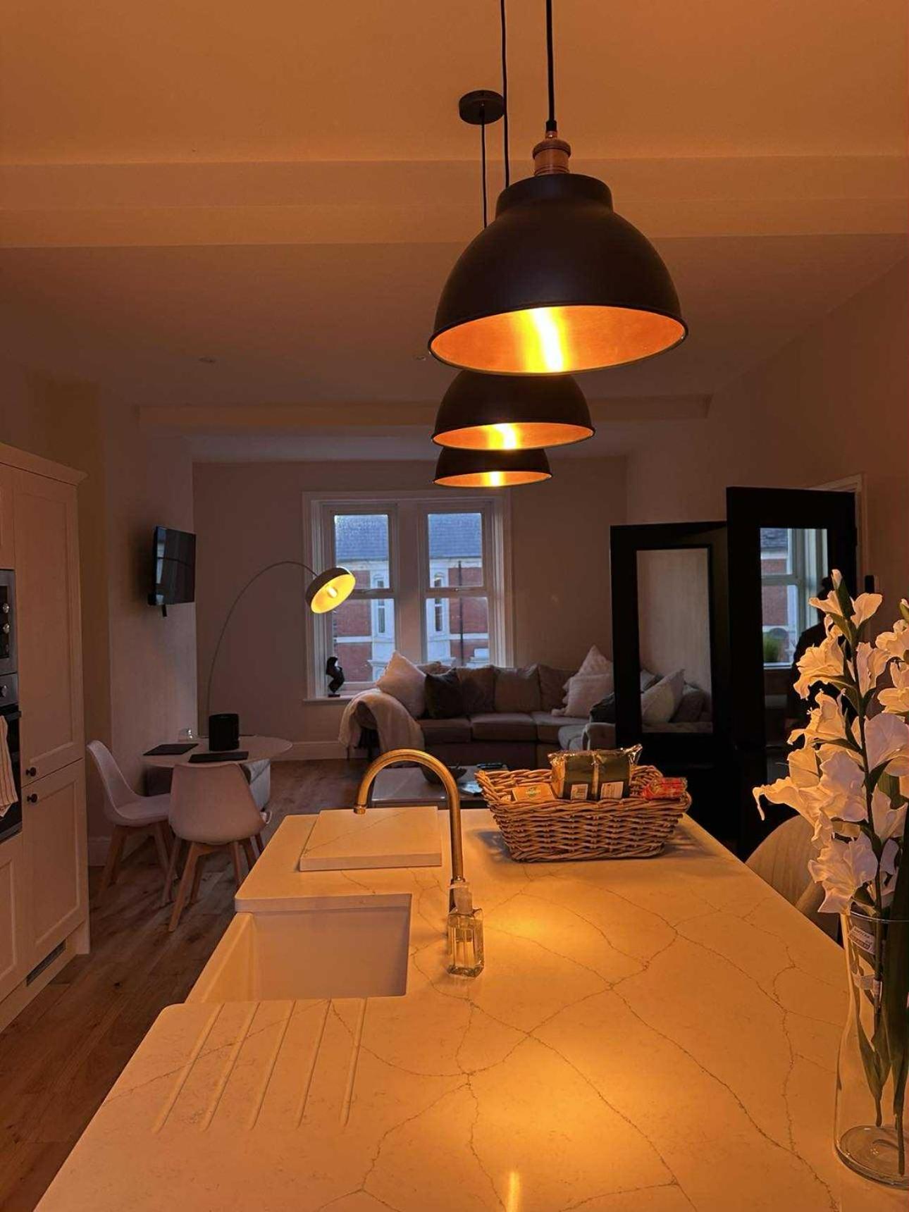 Modern 2 Bed 2 Bath Apartment in Prime Jesmond Location