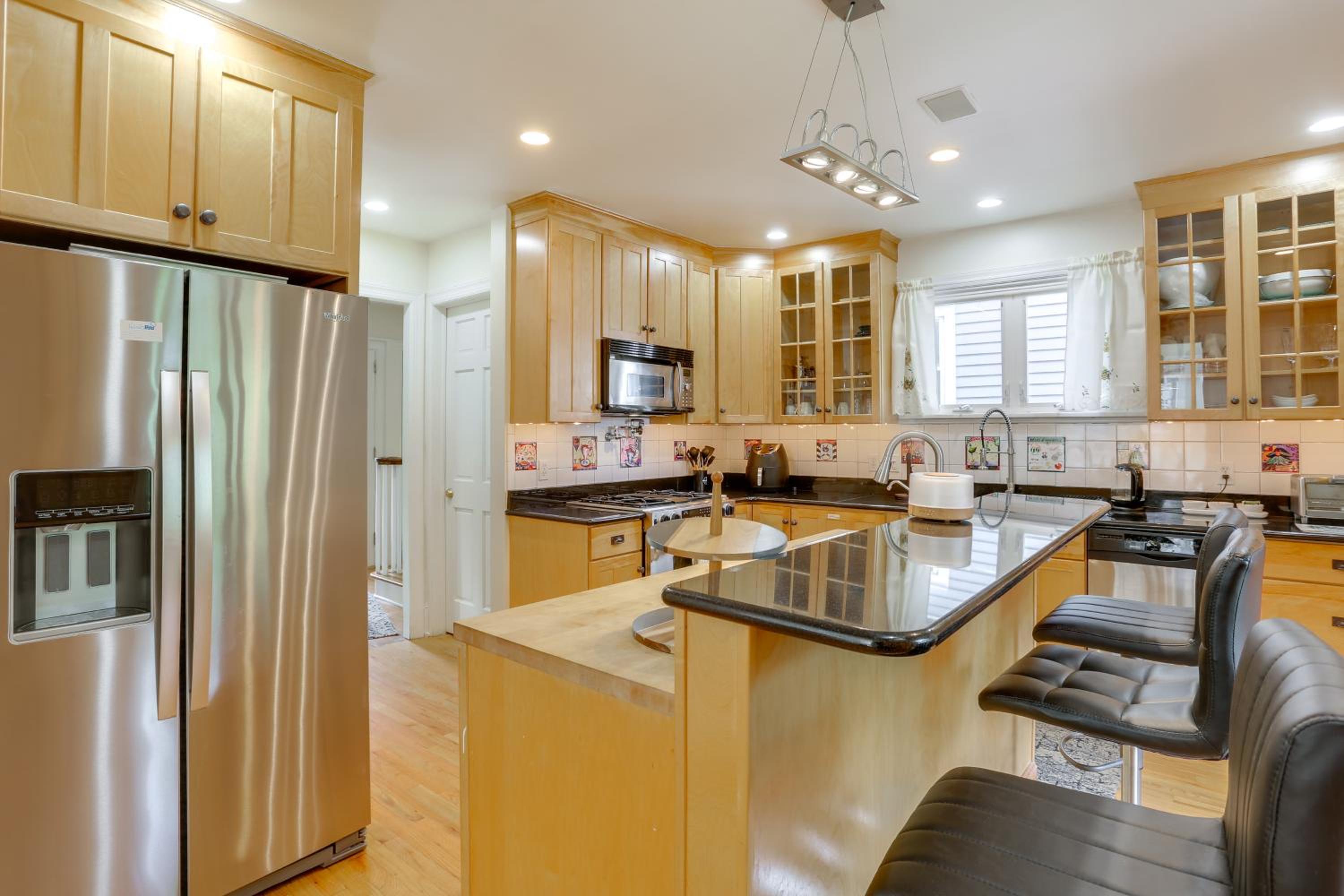 Walk to Hudson River Waterfront Newburgh Home
