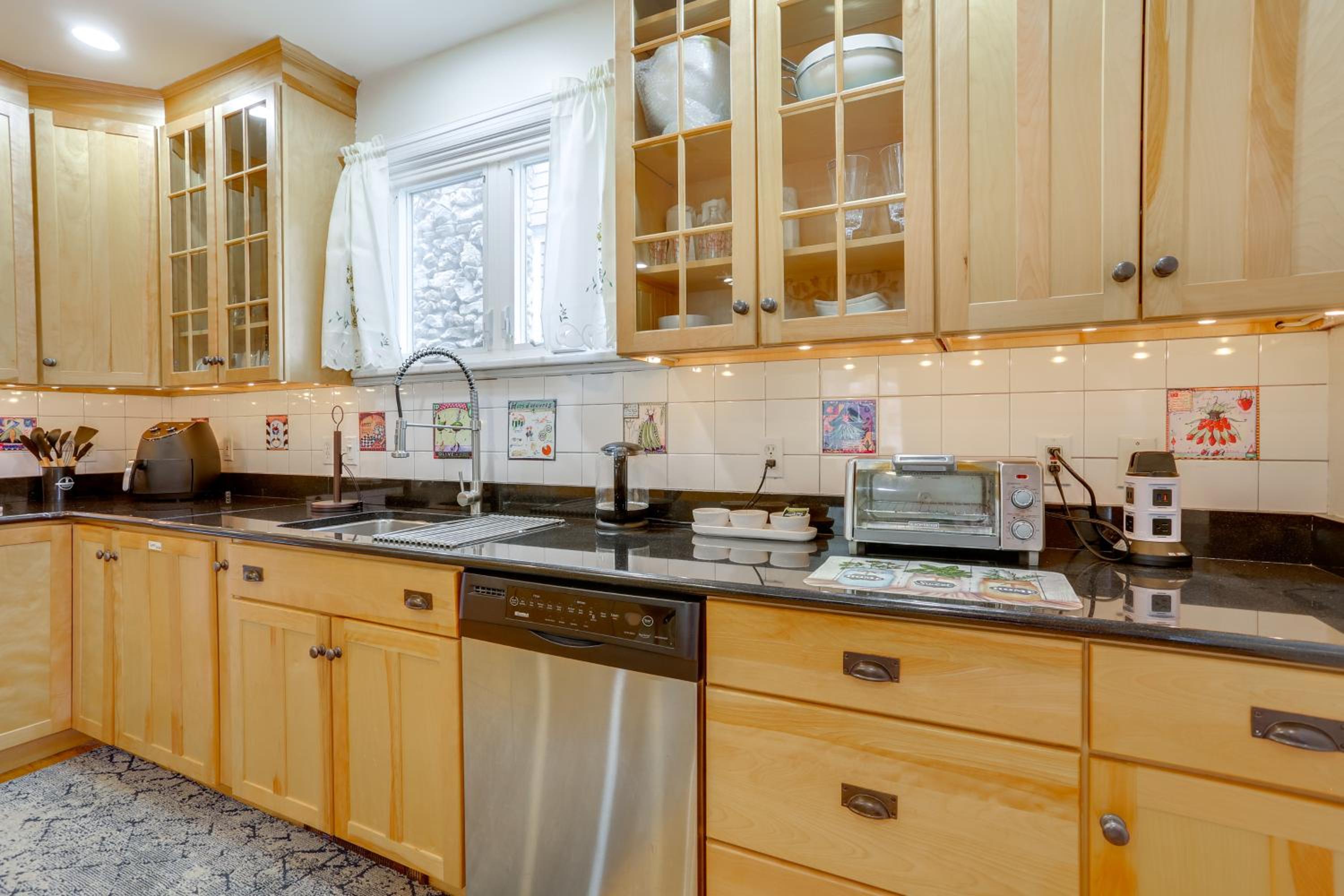 Walk to Hudson River Waterfront Newburgh Home
