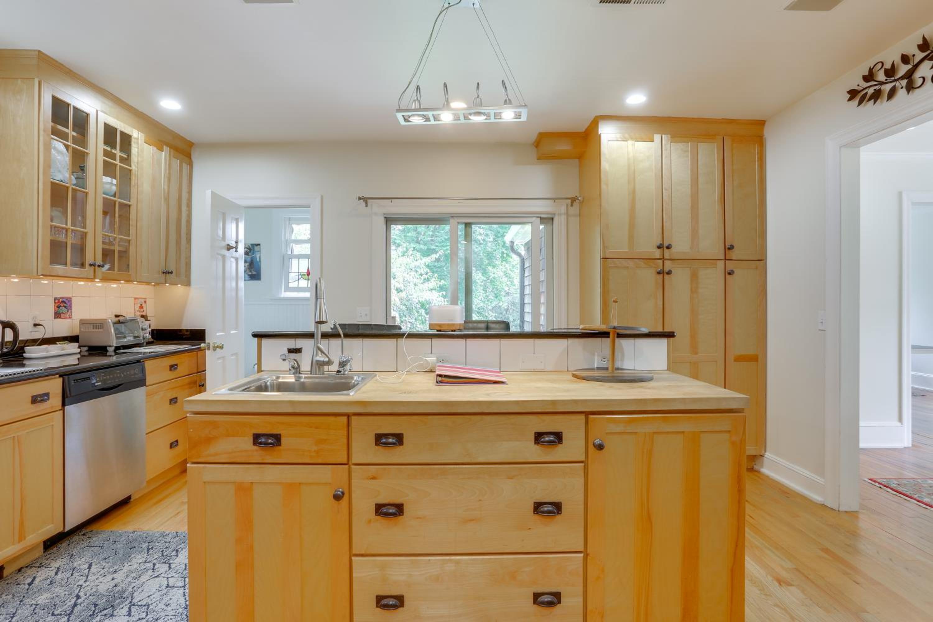Walk to Hudson River Waterfront Newburgh Home