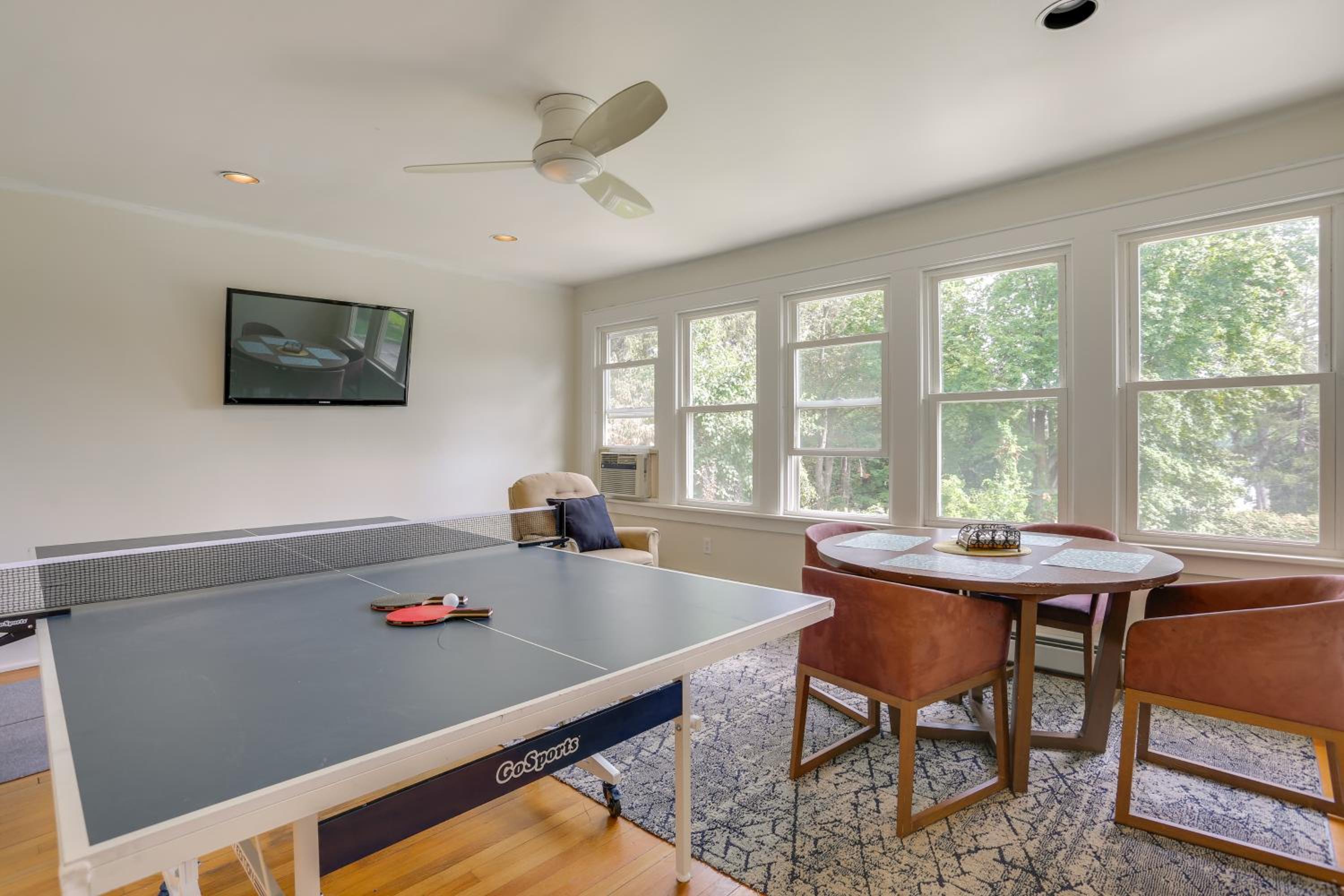 Walk to Hudson River Waterfront Newburgh Home