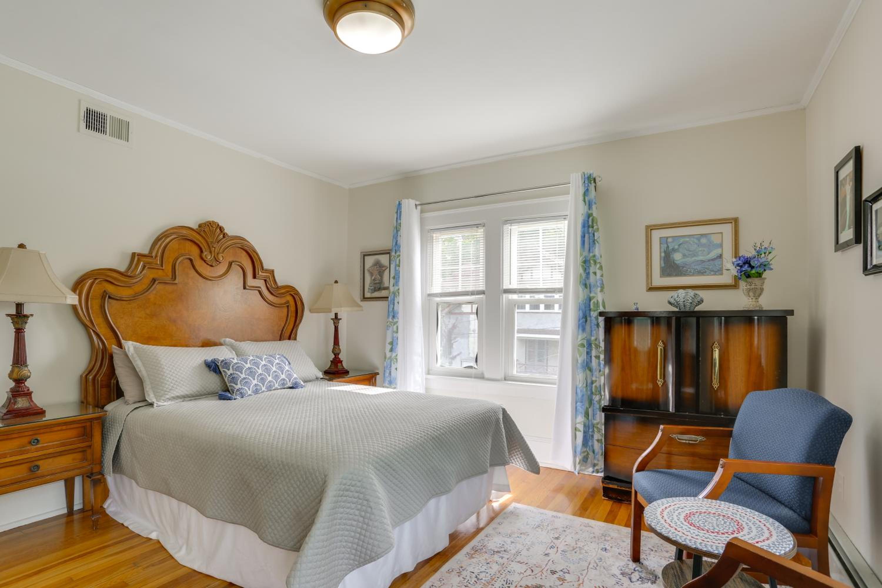 Walk to Hudson River Waterfront Newburgh Home