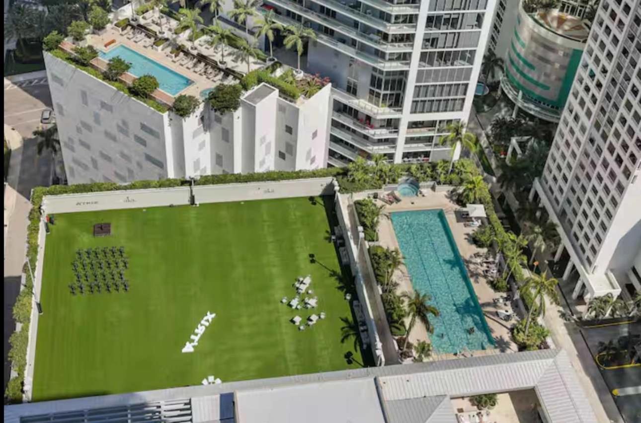 Brickell Apartment with Free Parking by Palermo Home Miami