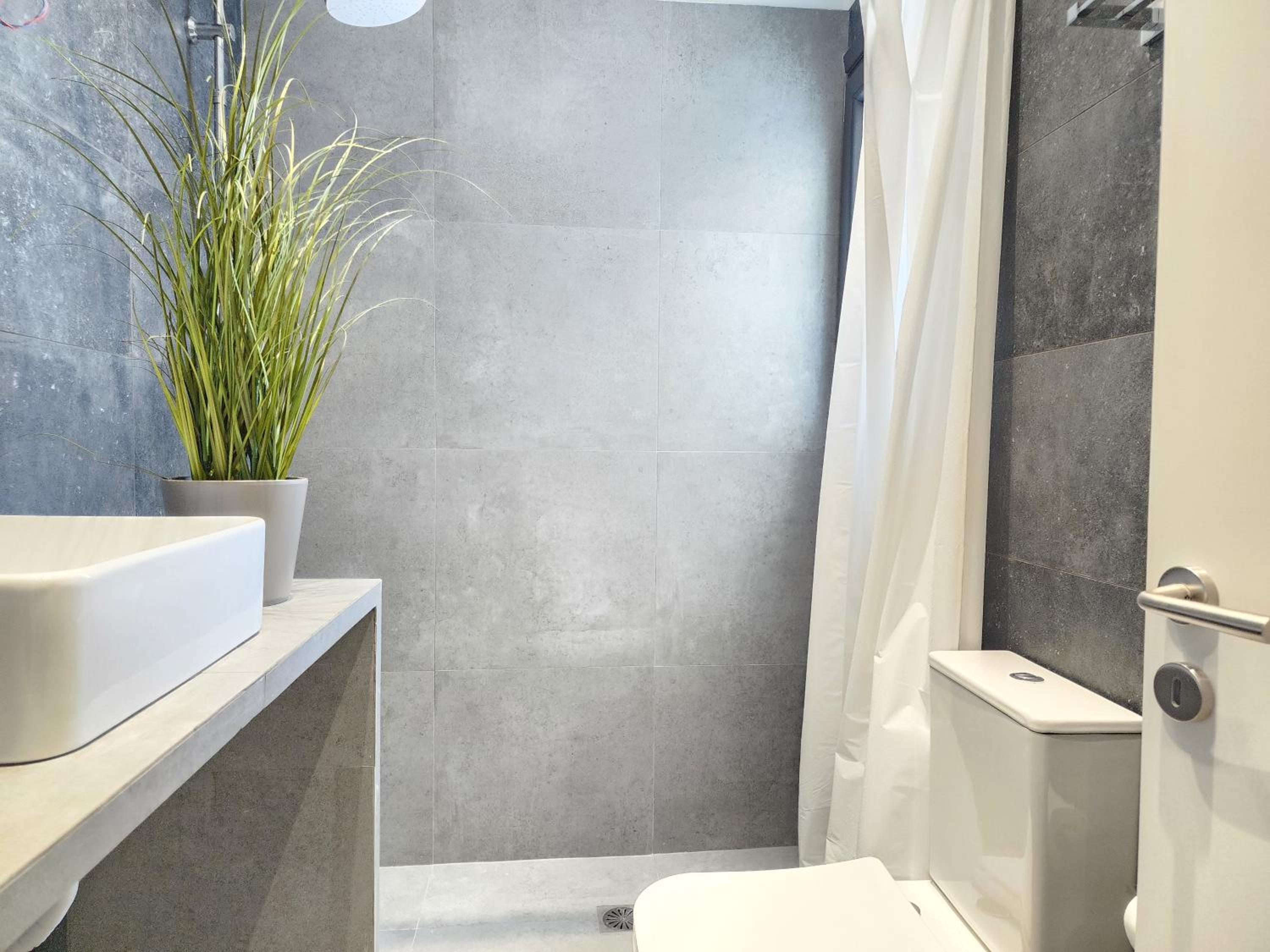 Miracle Luxury Suites