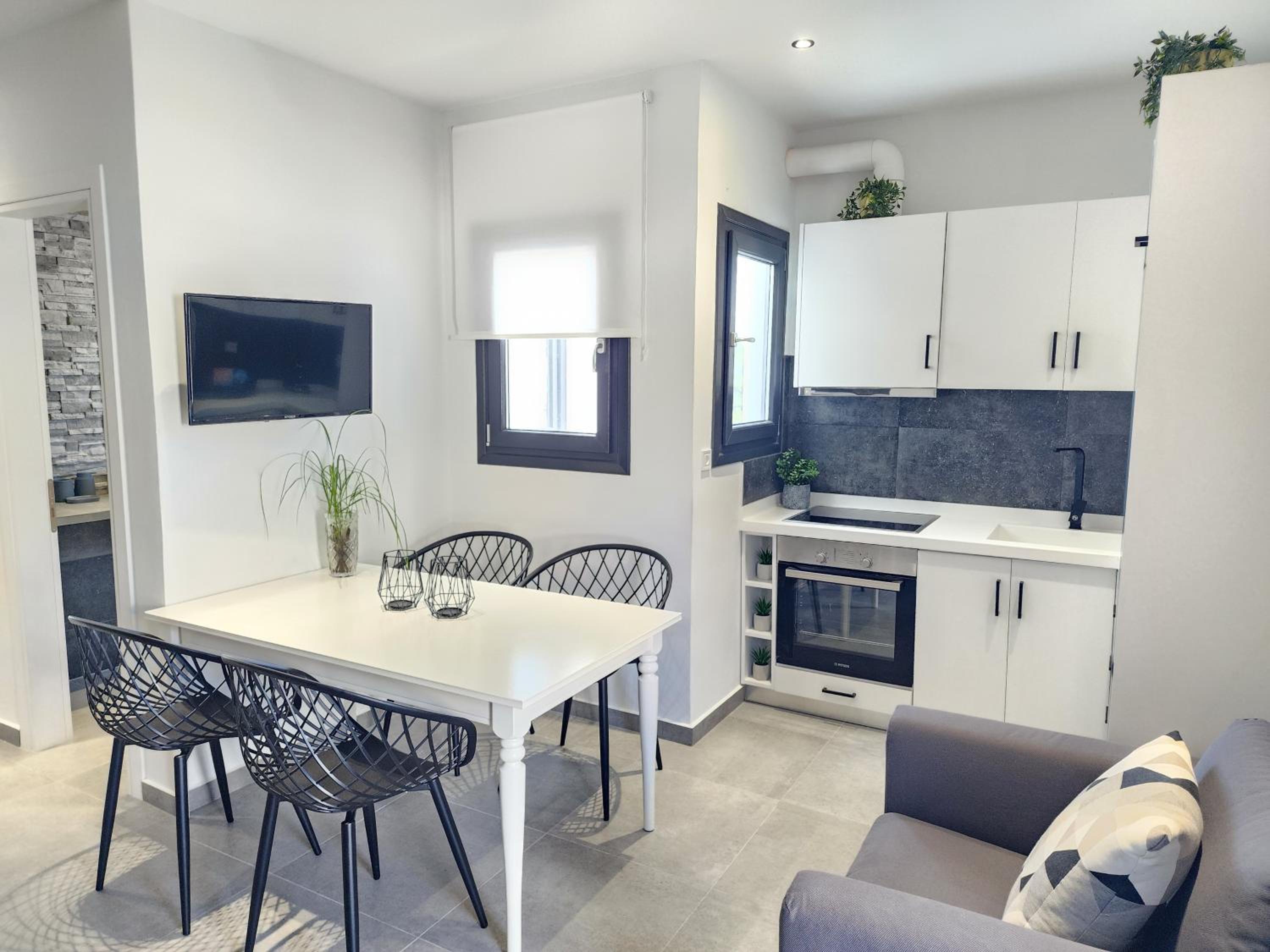 Miracle Luxury Suites