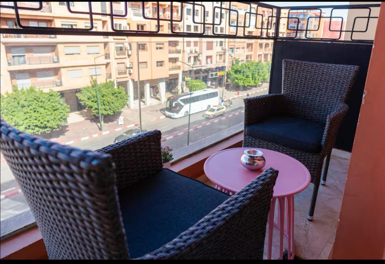 Gueliz BEST Residence Nour!! 3 Bedrooms Large Modern Apartment, walking distance to train station and everything