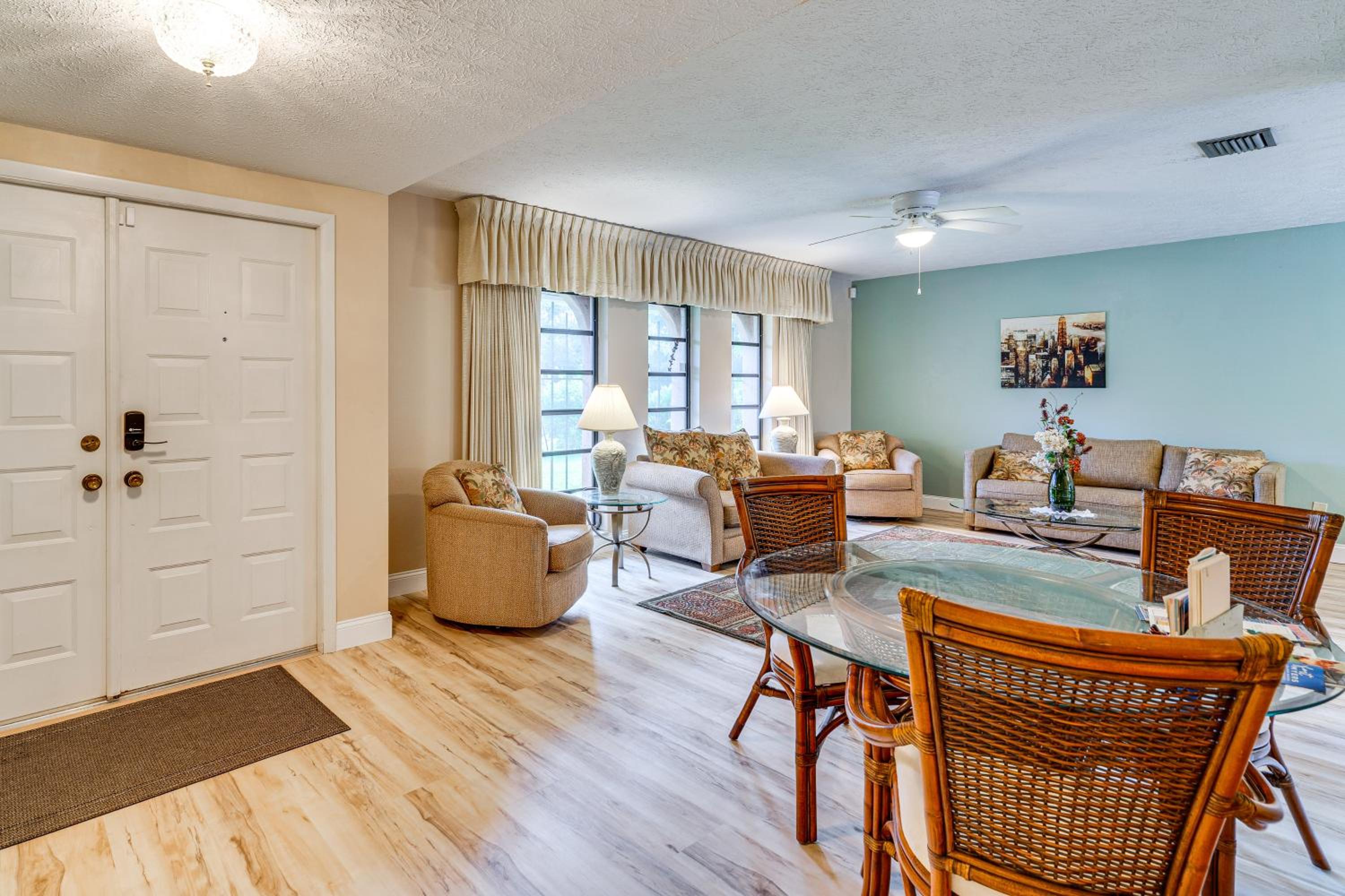 1 Mi to Golf! Family Getaway with Pool in Fort Myers
