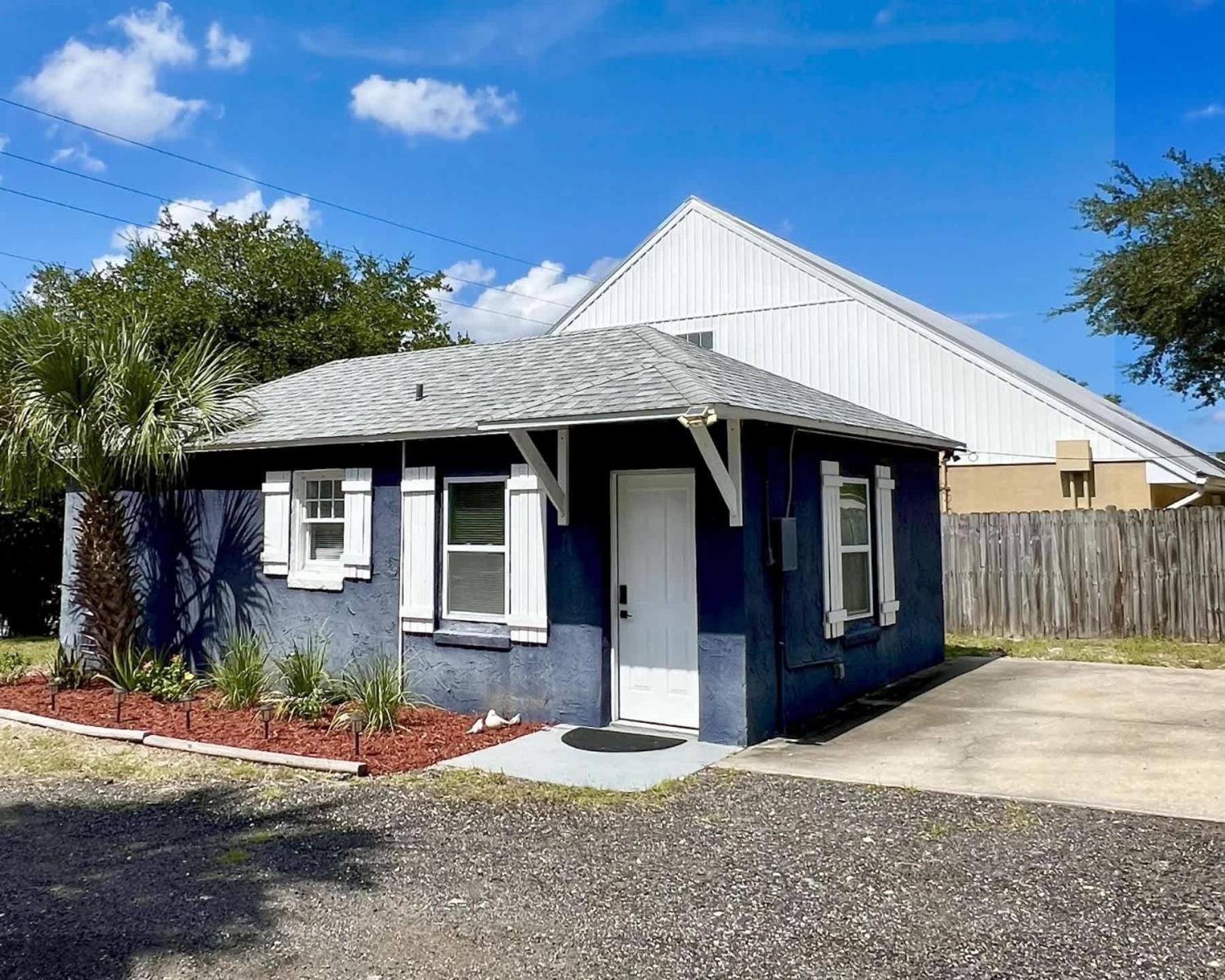Crestview Cottage For 2