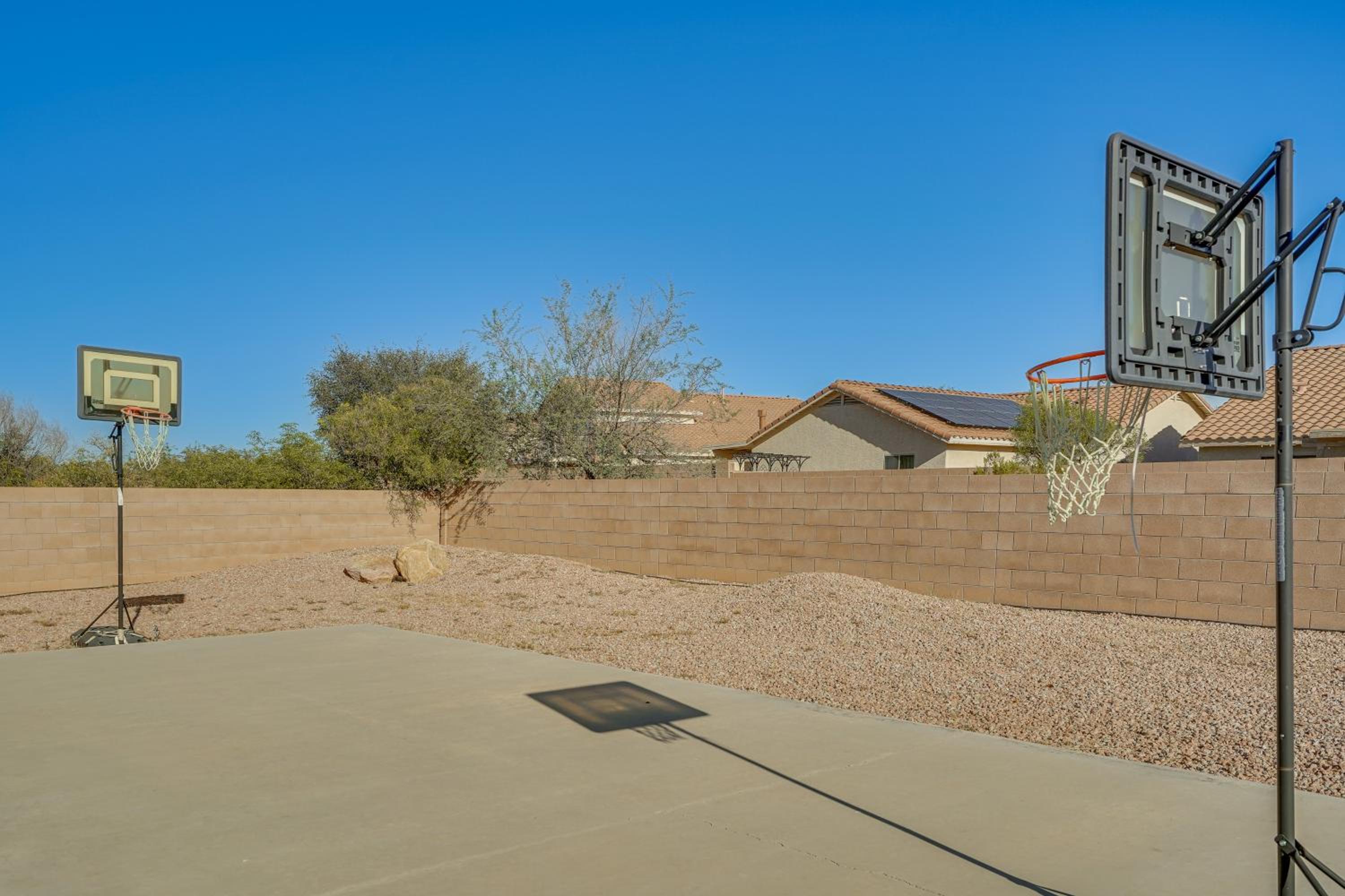 Private Pool and Family Fun Desert Oasis in Tucson!