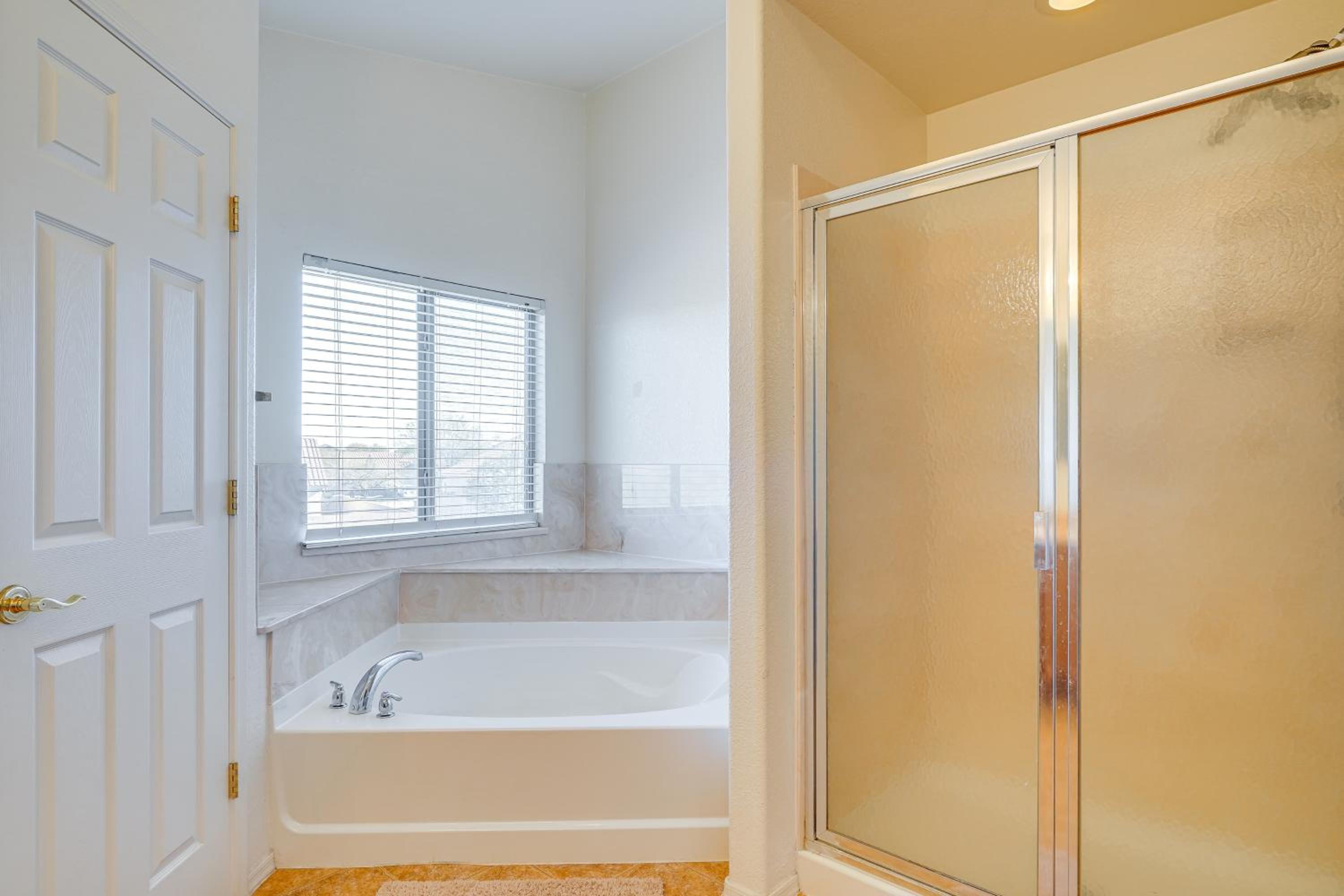 Private Pool and Family Fun Desert Oasis in Tucson!