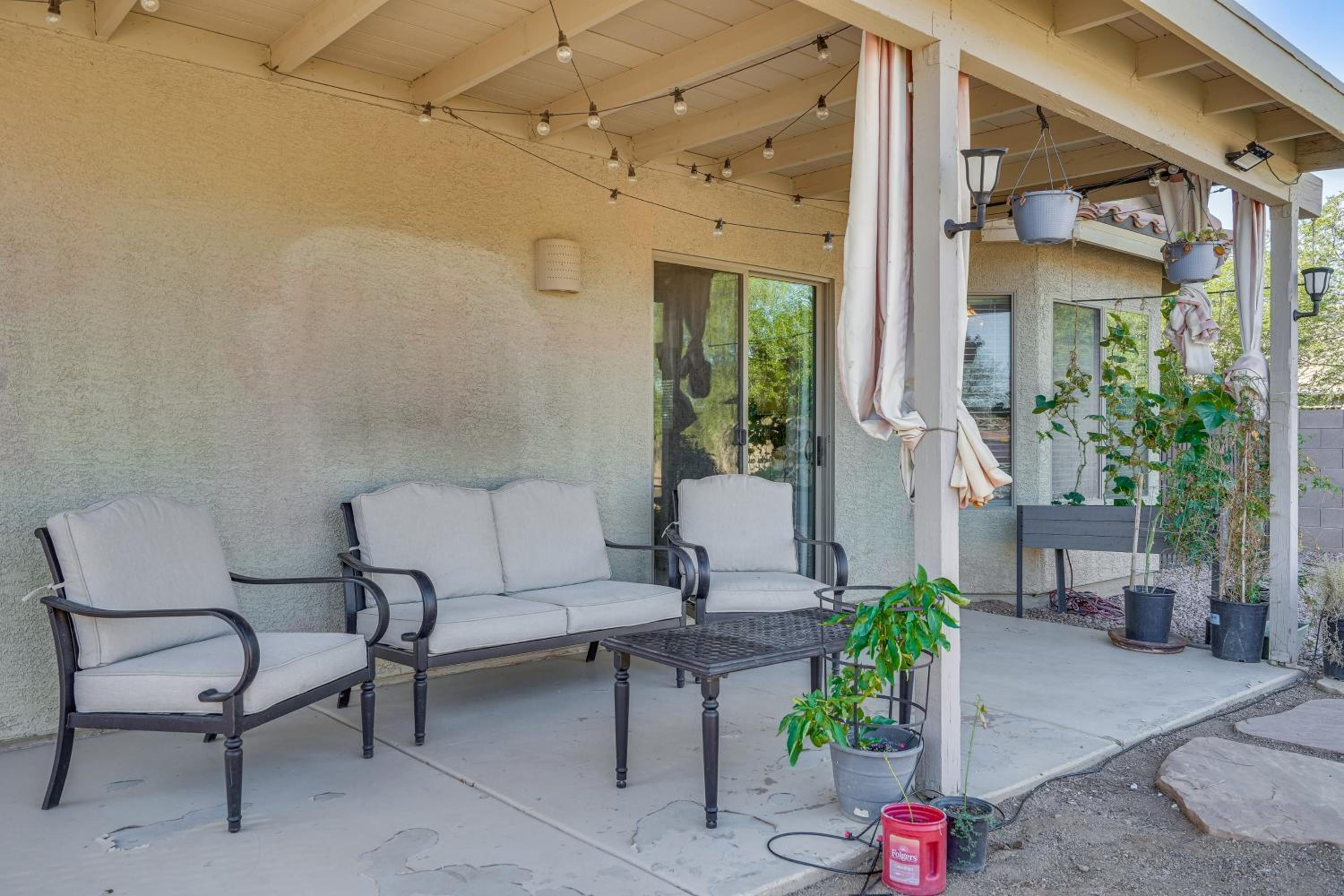 Private Pool and Family Fun Desert Oasis in Tucson!