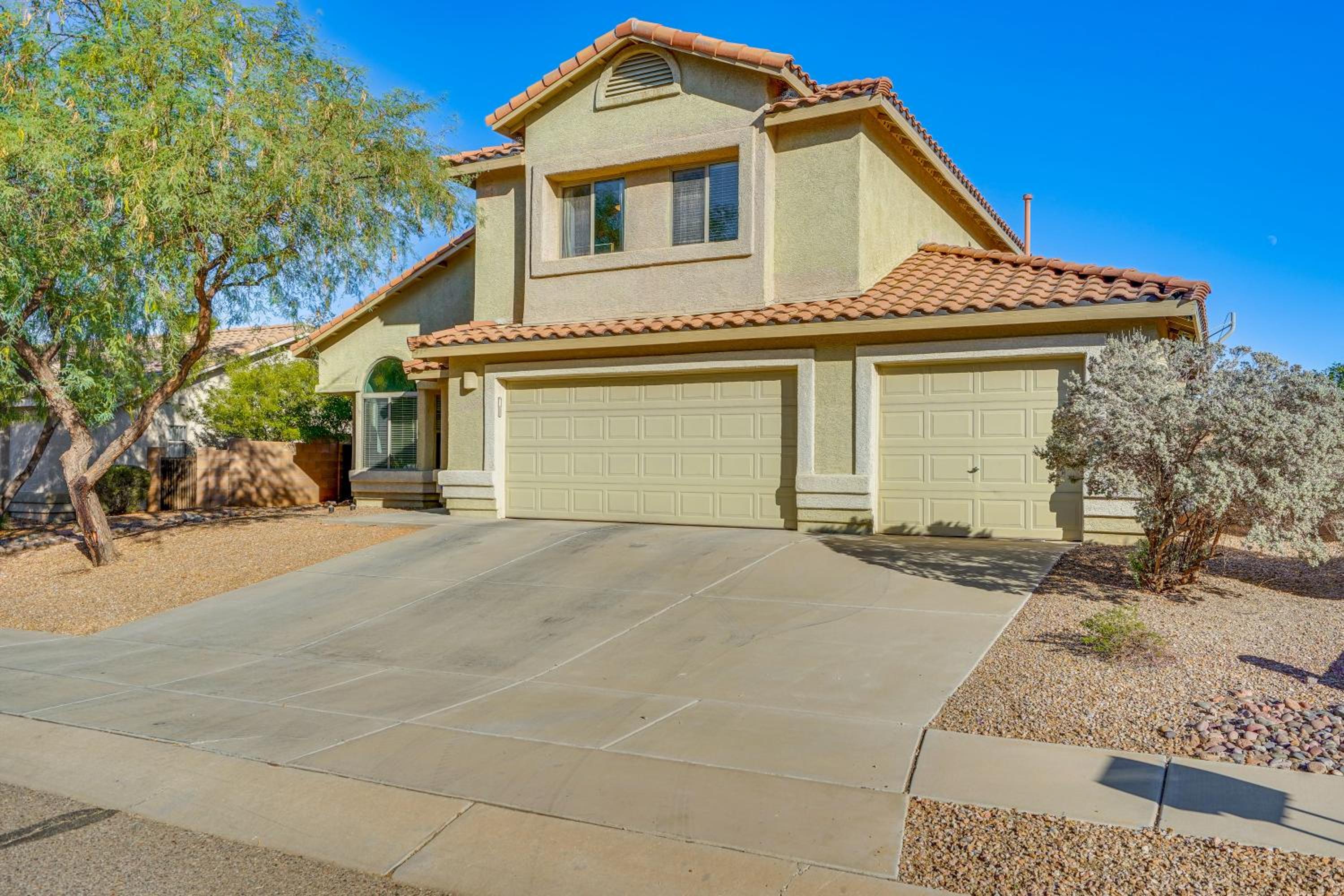 Private Pool and Family Fun Desert Oasis in Tucson!