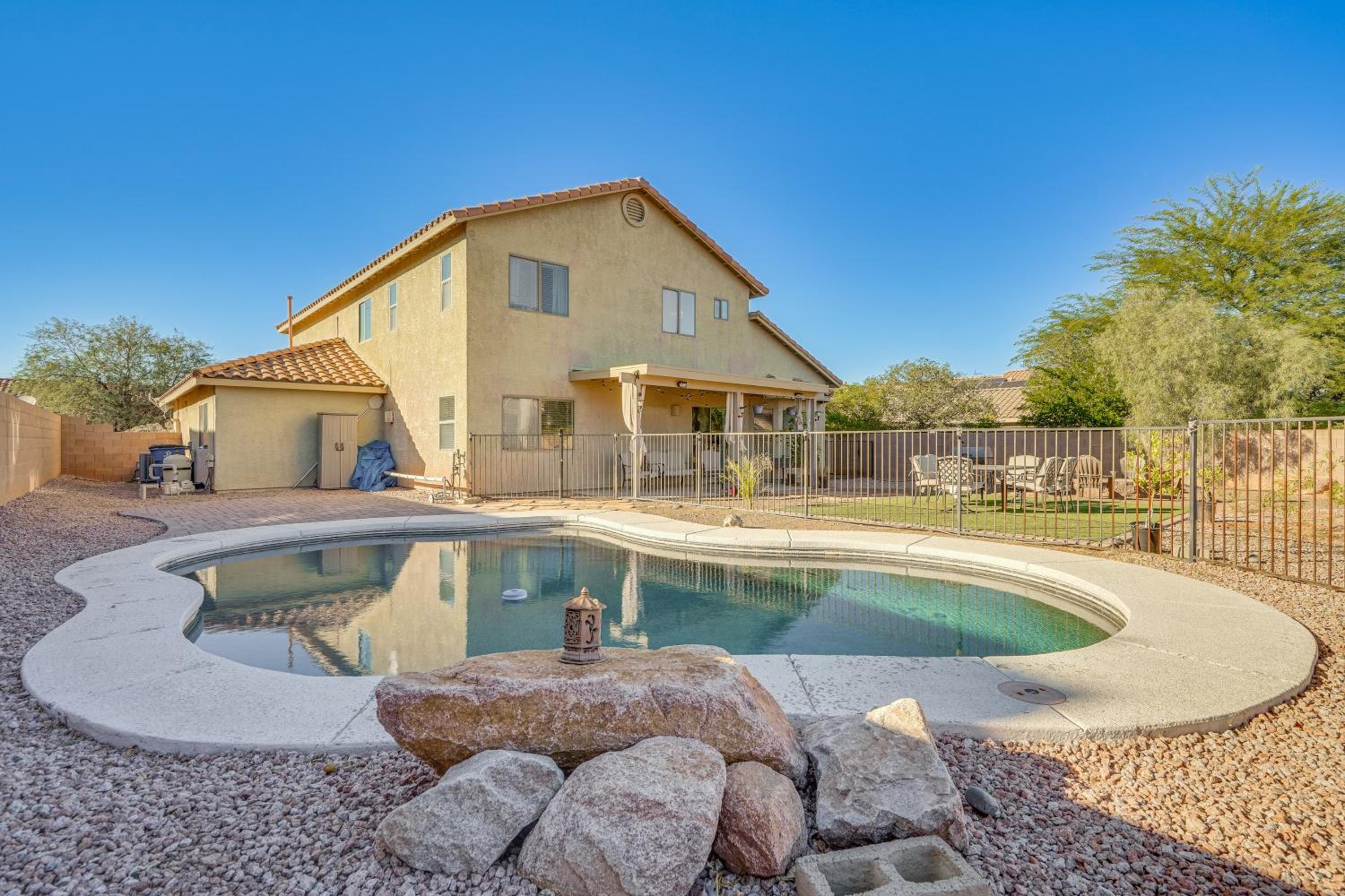 Private Pool and Family Fun Desert Oasis in Tucson!