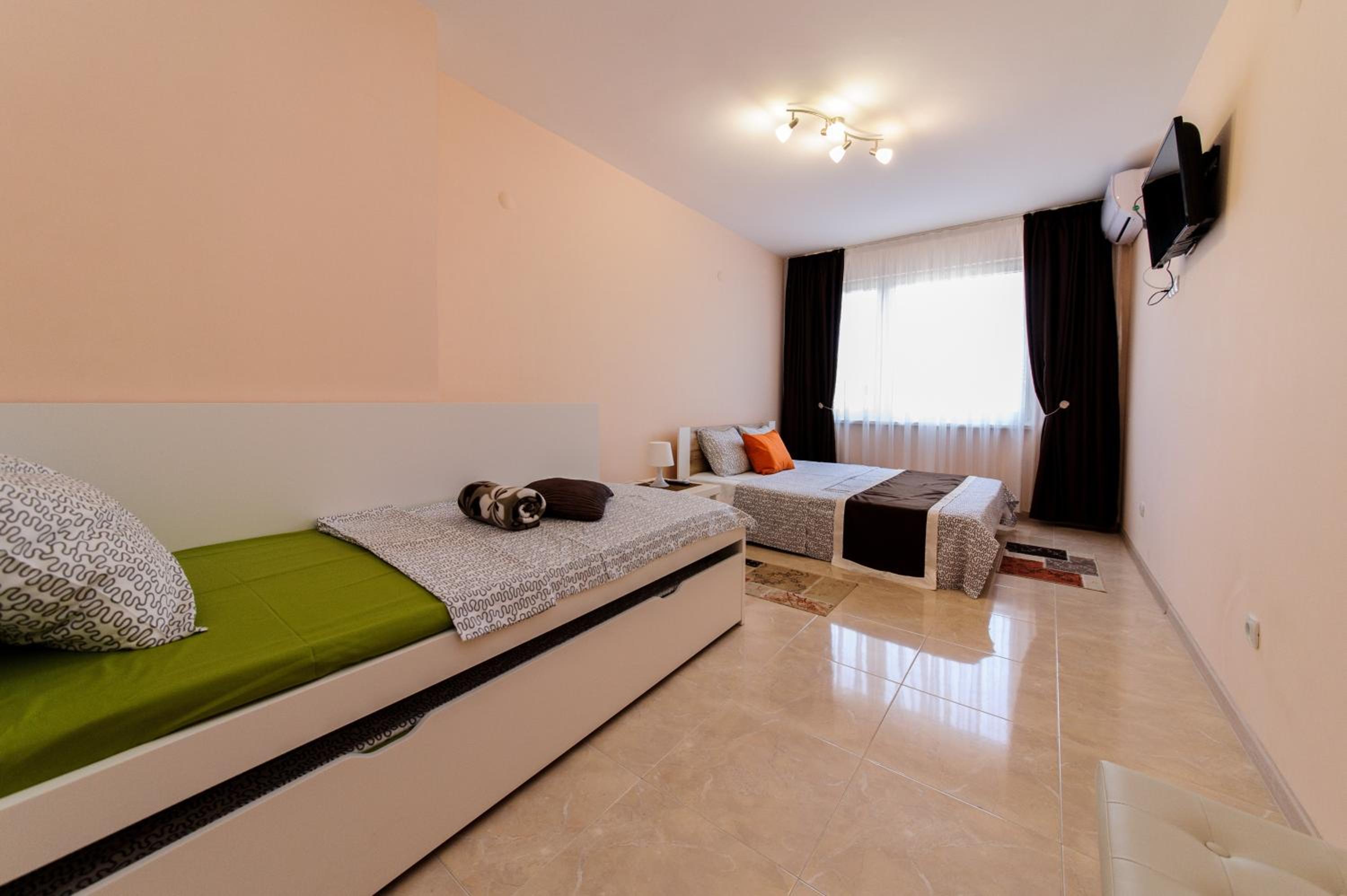 Sandanski Peak Guest Rooms