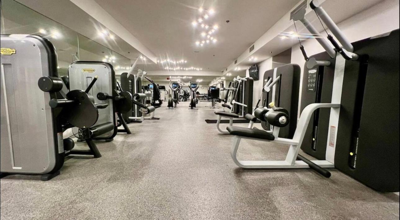 Brickell Apartment with Free Parking by Palermo Home Miami
