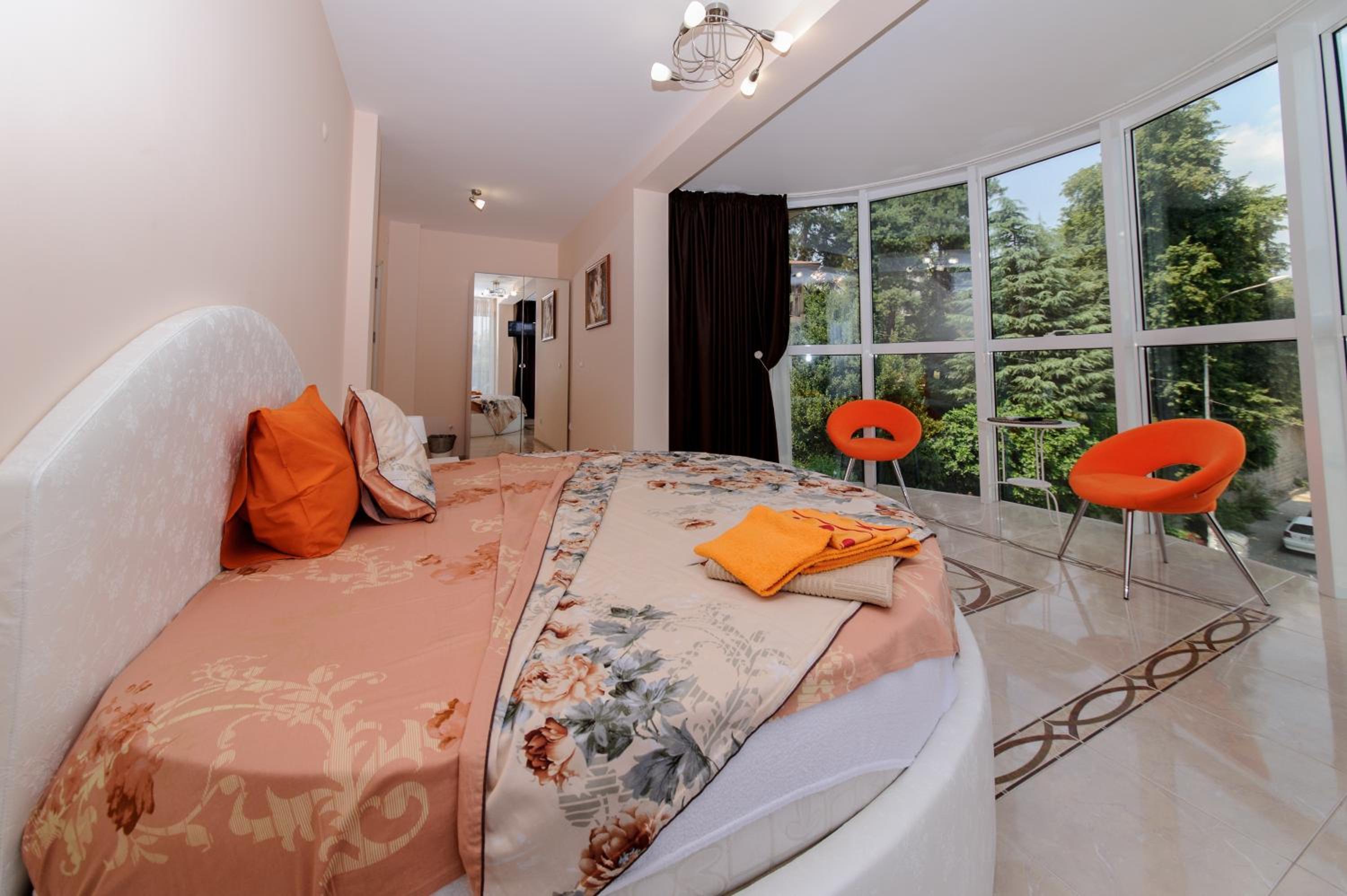 Sandanski Peak Guest Rooms