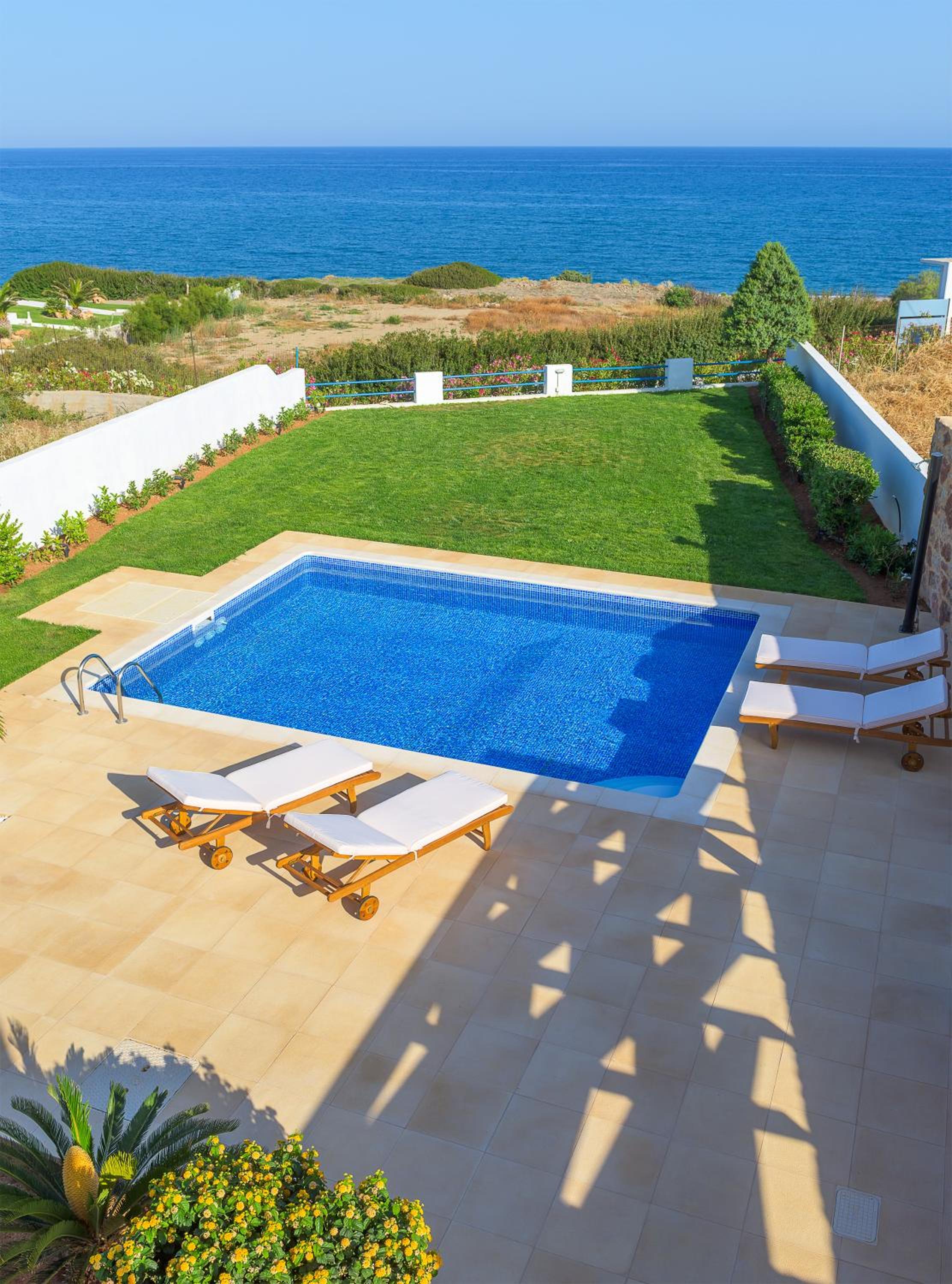 Deep Blue Villa