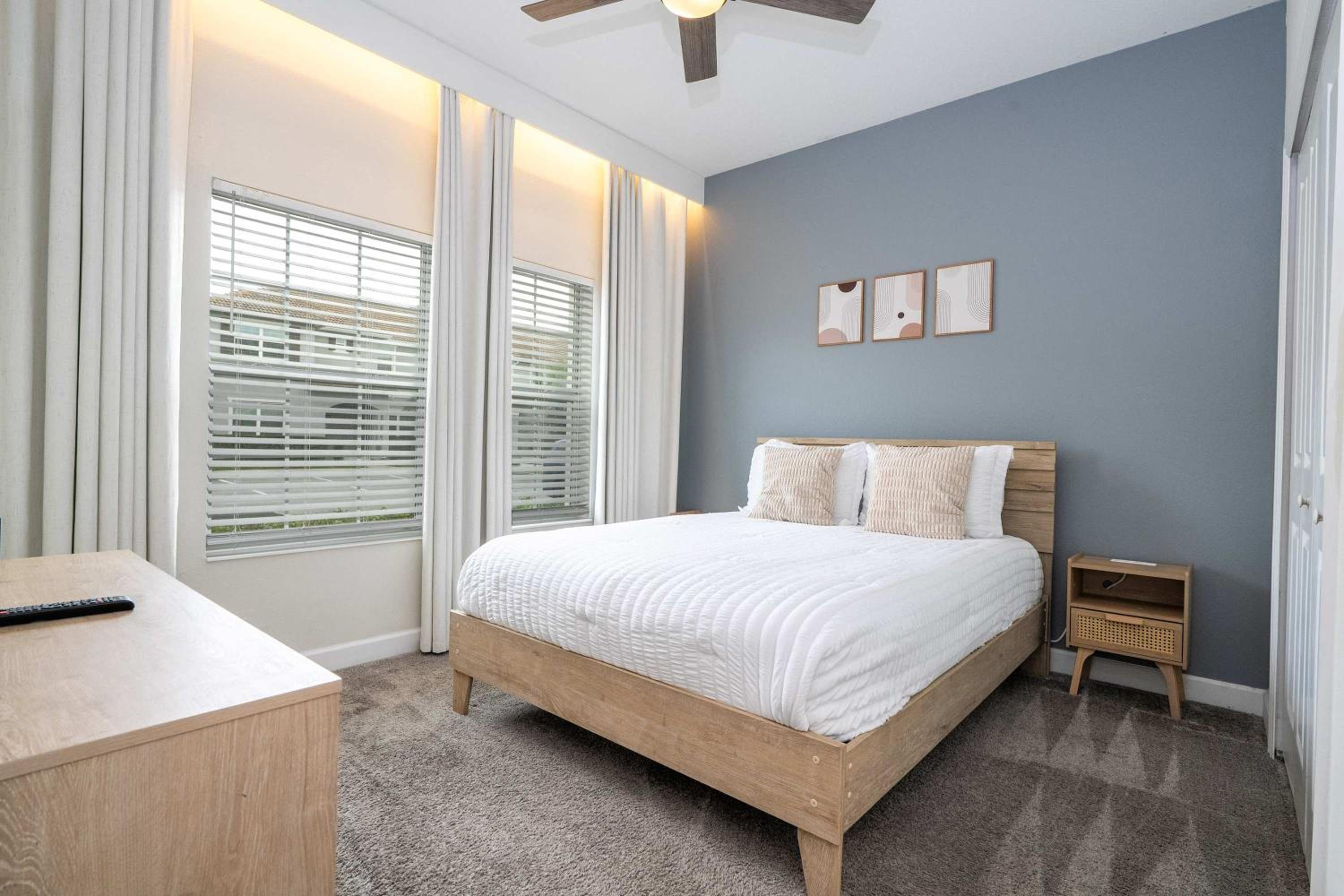 Vibrant 5Bd w Private Pool & Waterpark at Storey Lake 4811M
