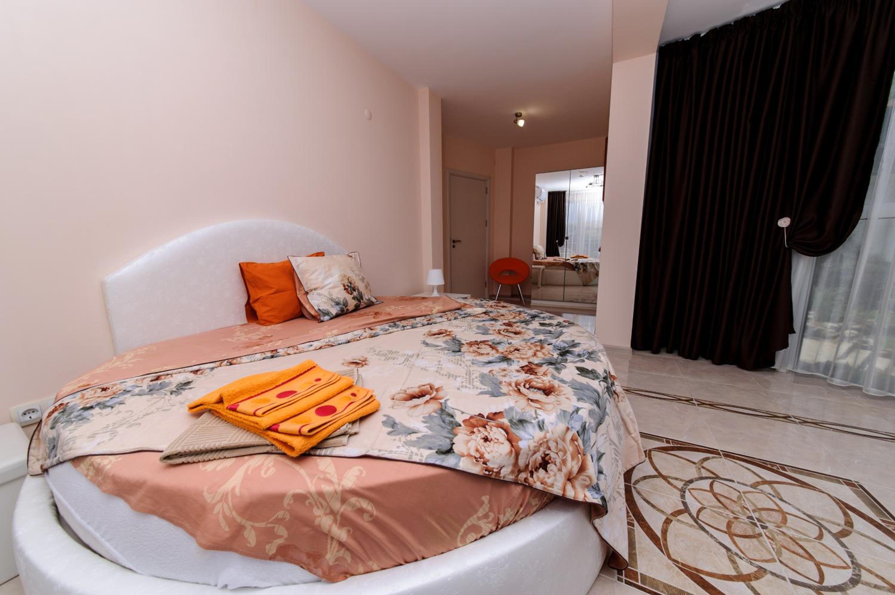 Sandanski Peak Guest Rooms