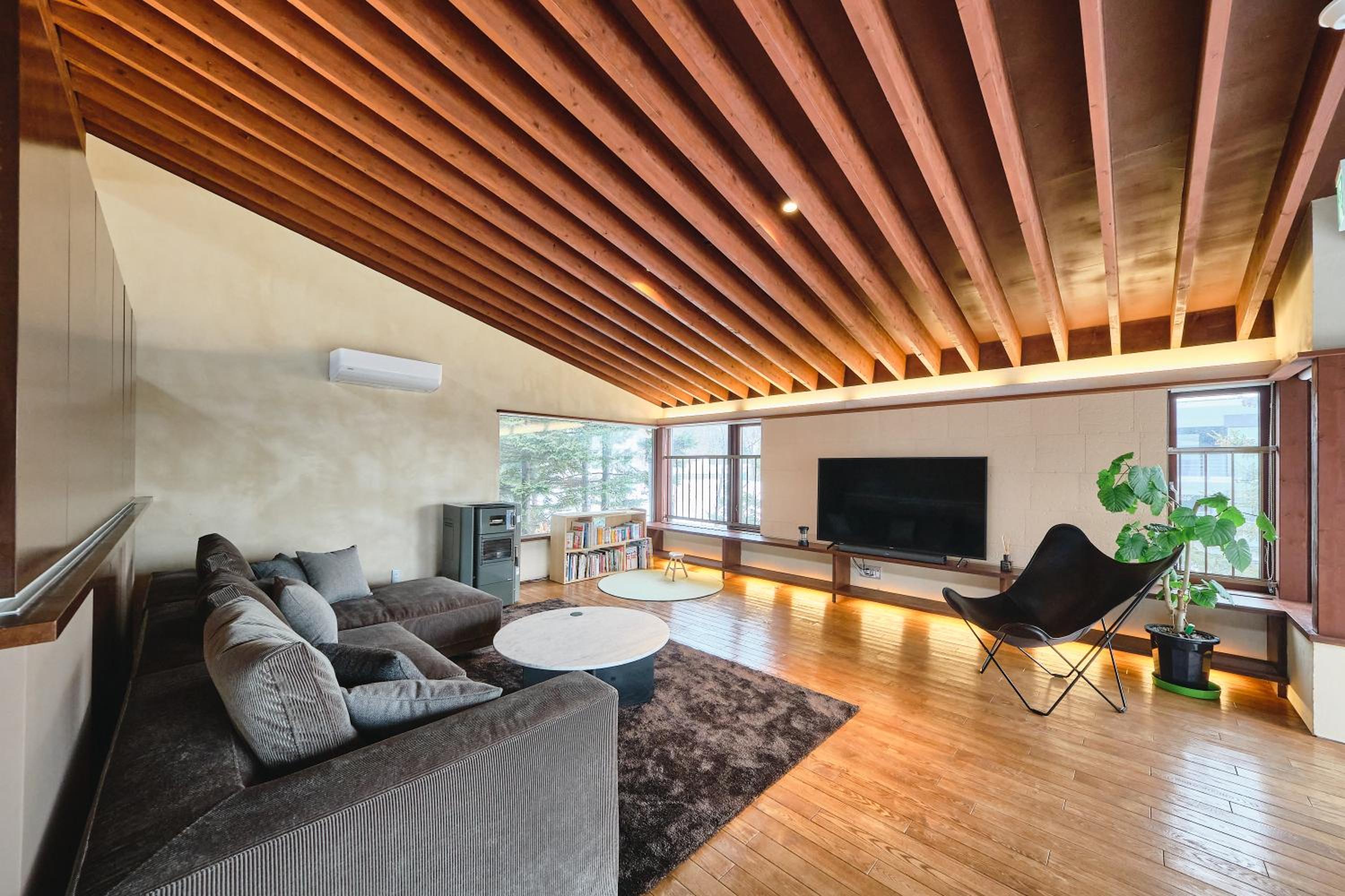 Luxury 243m2 Private Villa Sauna 12 Guests