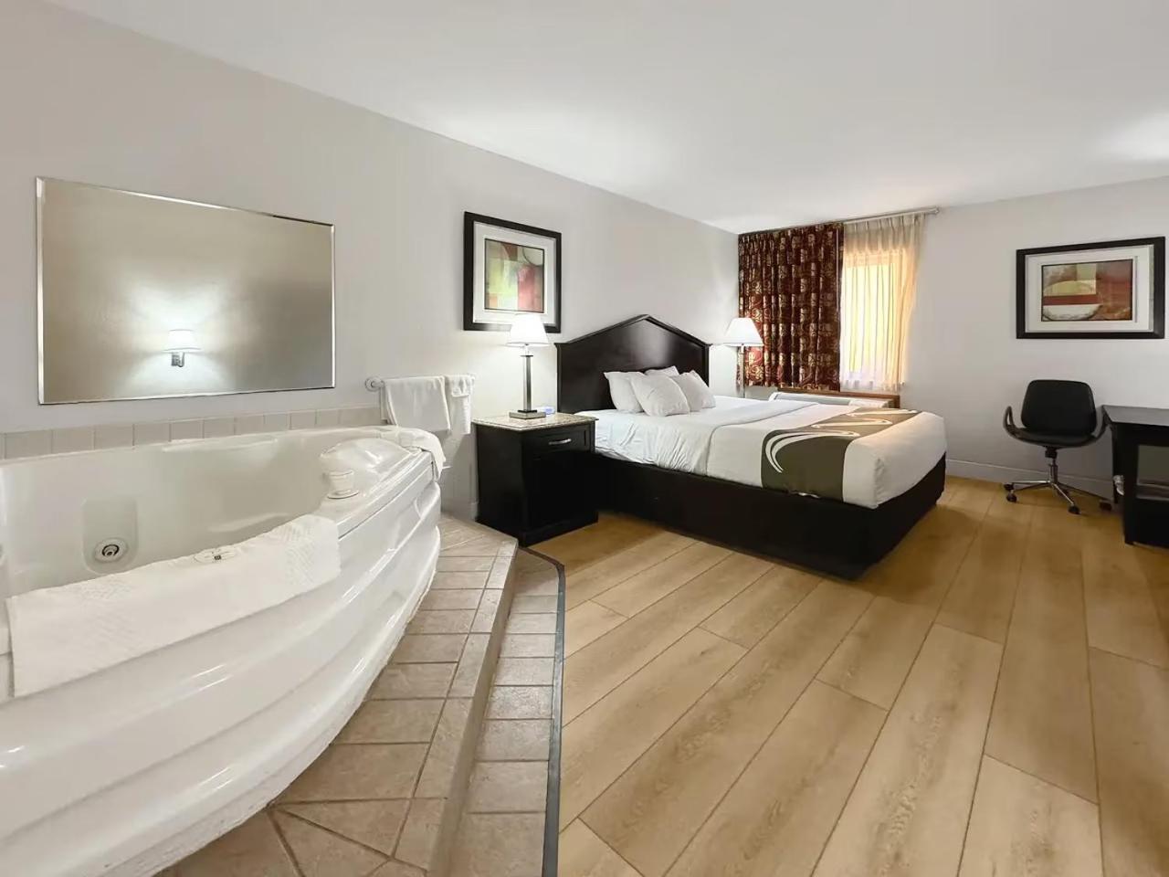 1734 West Hotel