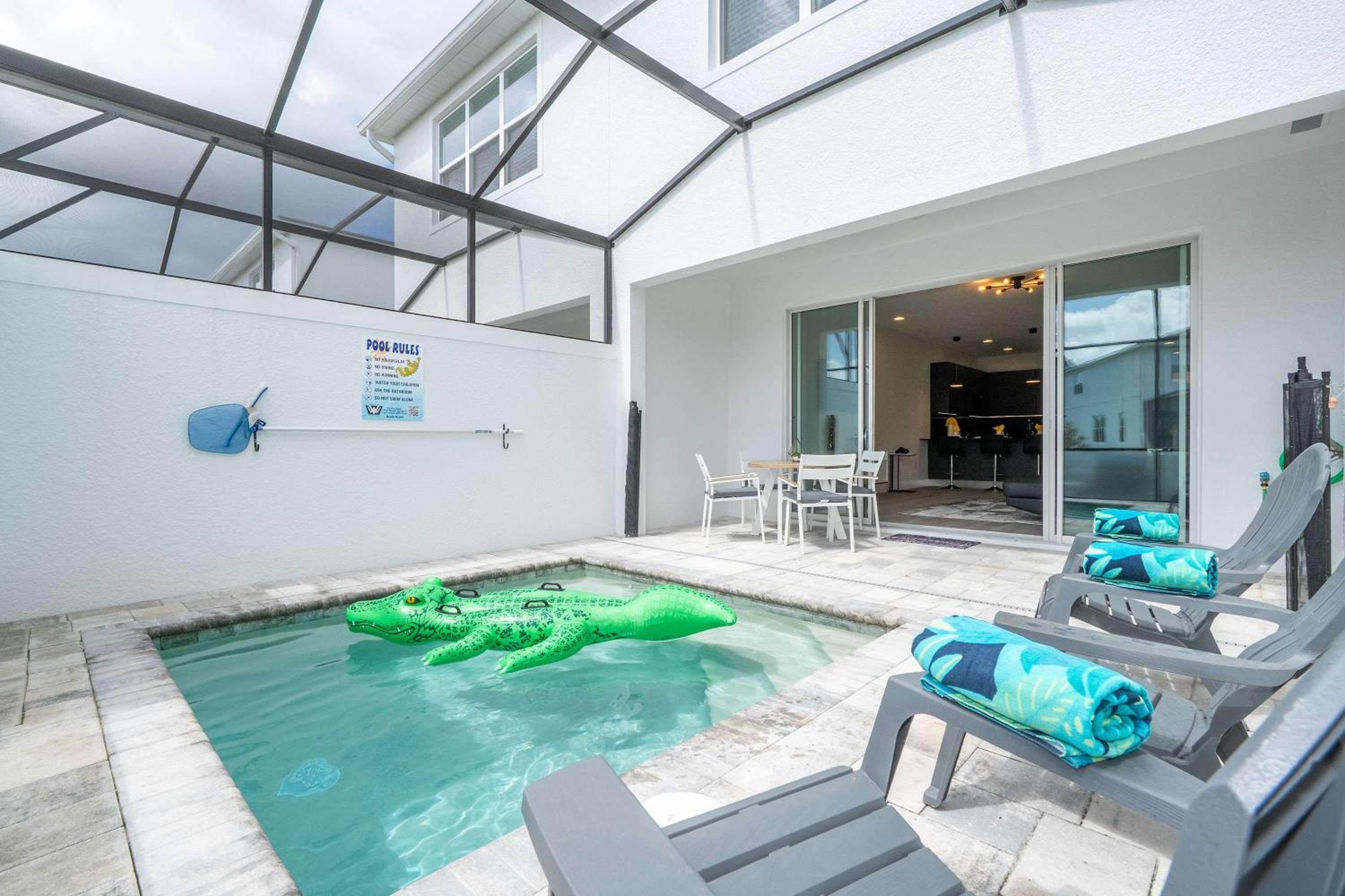 Modern 3Bd Screened Pool at Serenity Resort 17322