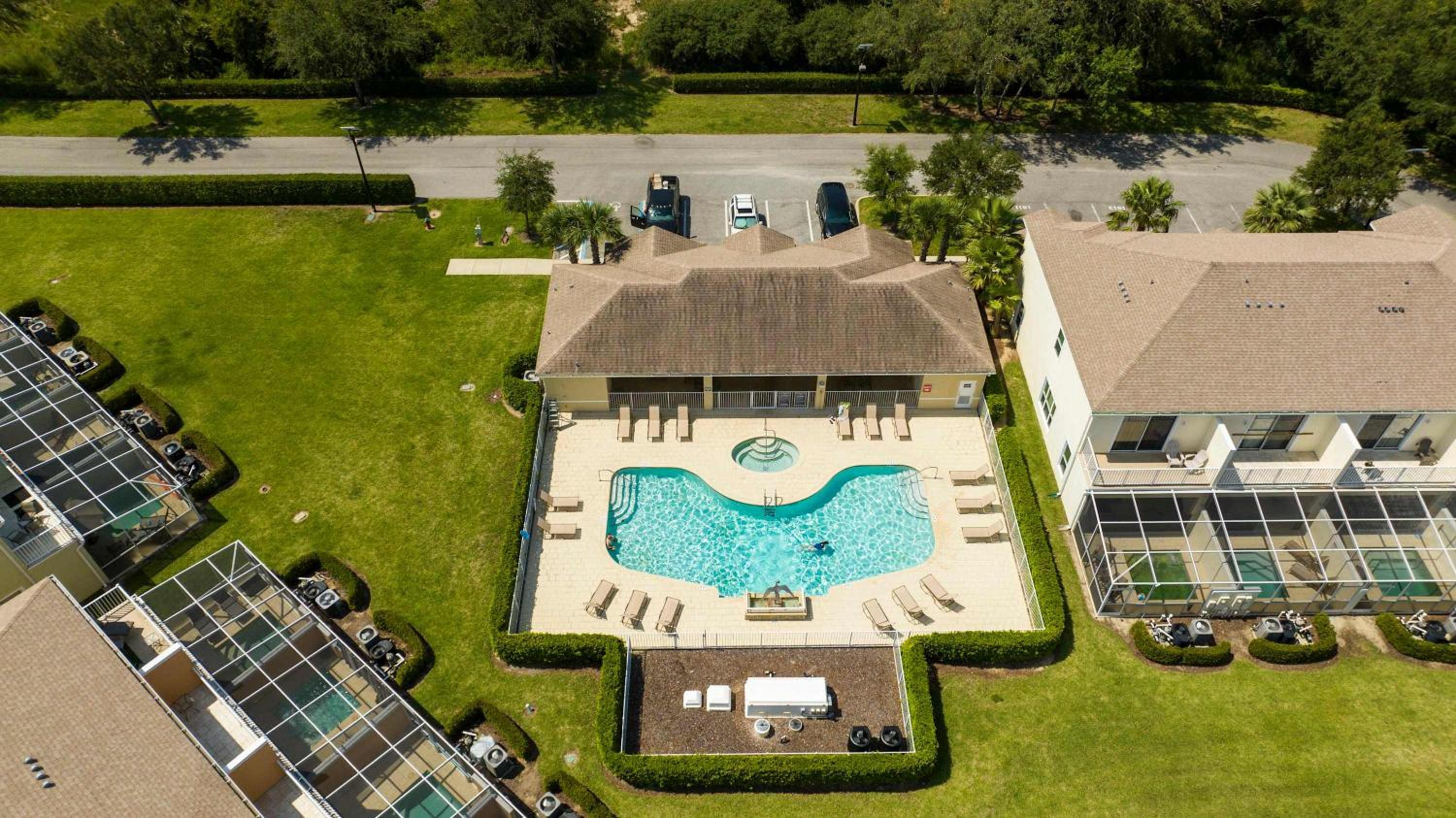 Modern 3Bd Screened Pool at Serenity Resort 17322