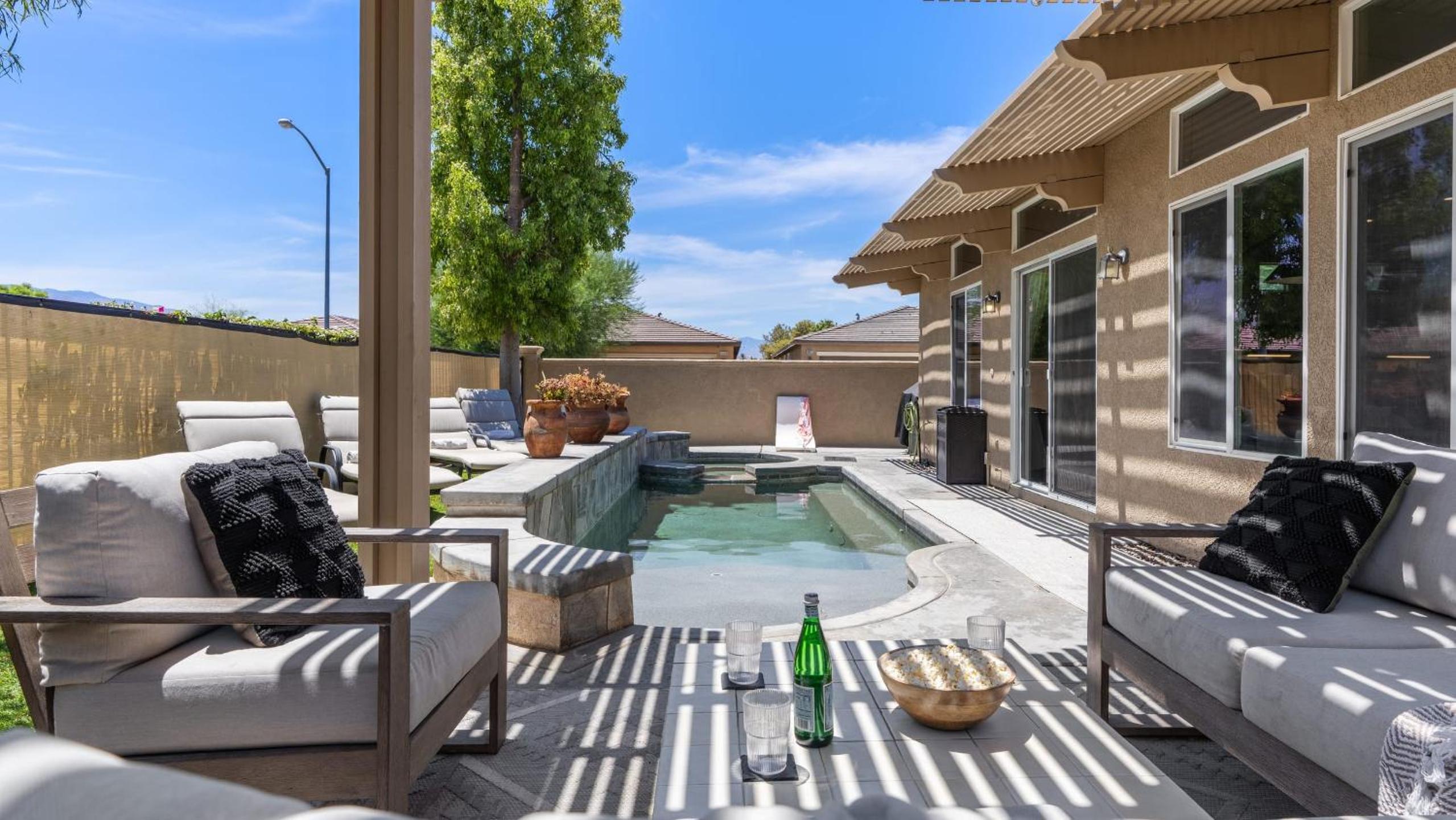Designer Desert Oasis w Pool Hot Tub Outdoor Lounge The Riley by AvantStay