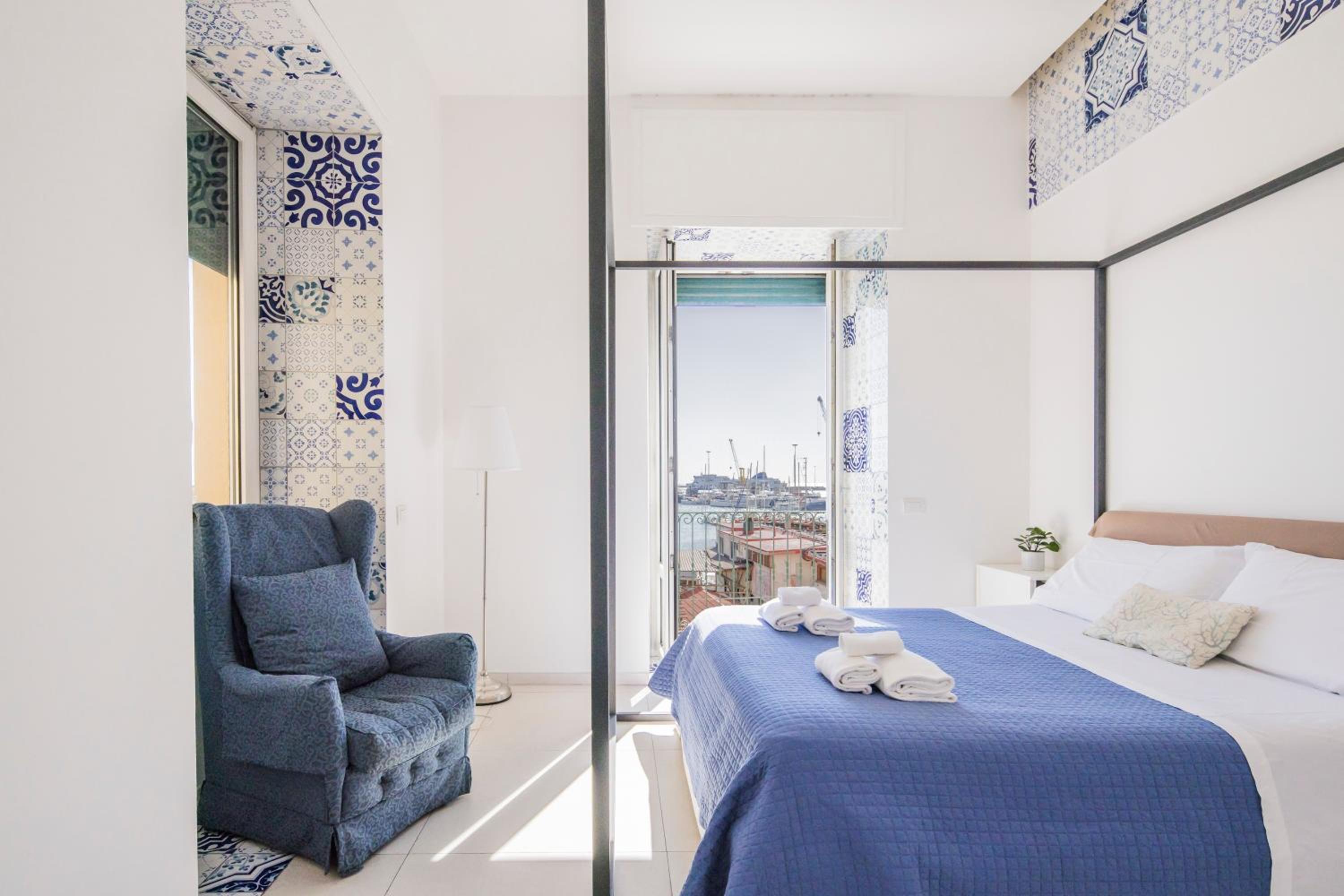 Relais Luxury Retreat - Seafront Apartments
