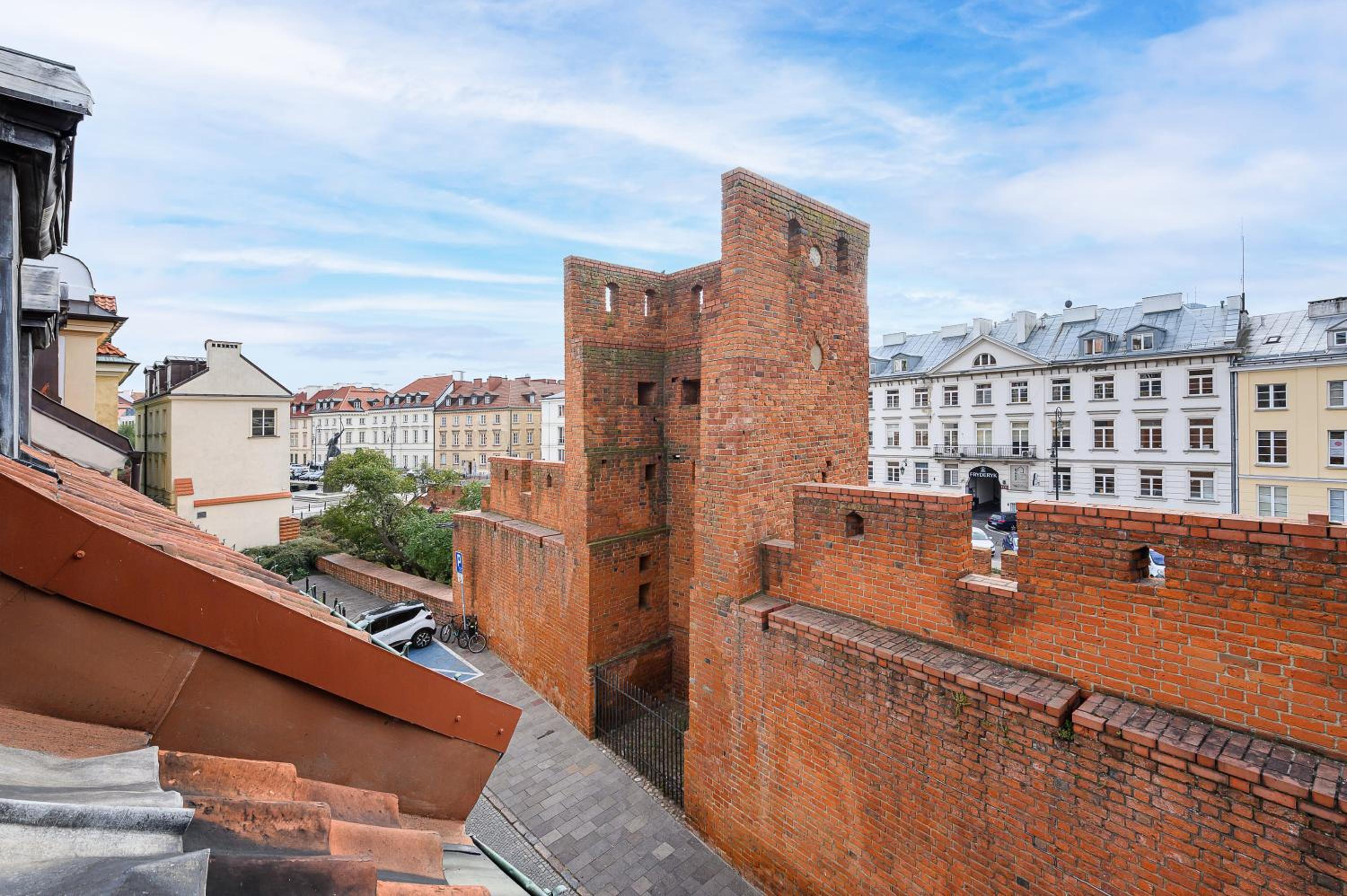 Lumina spacious apartments in the Old Town